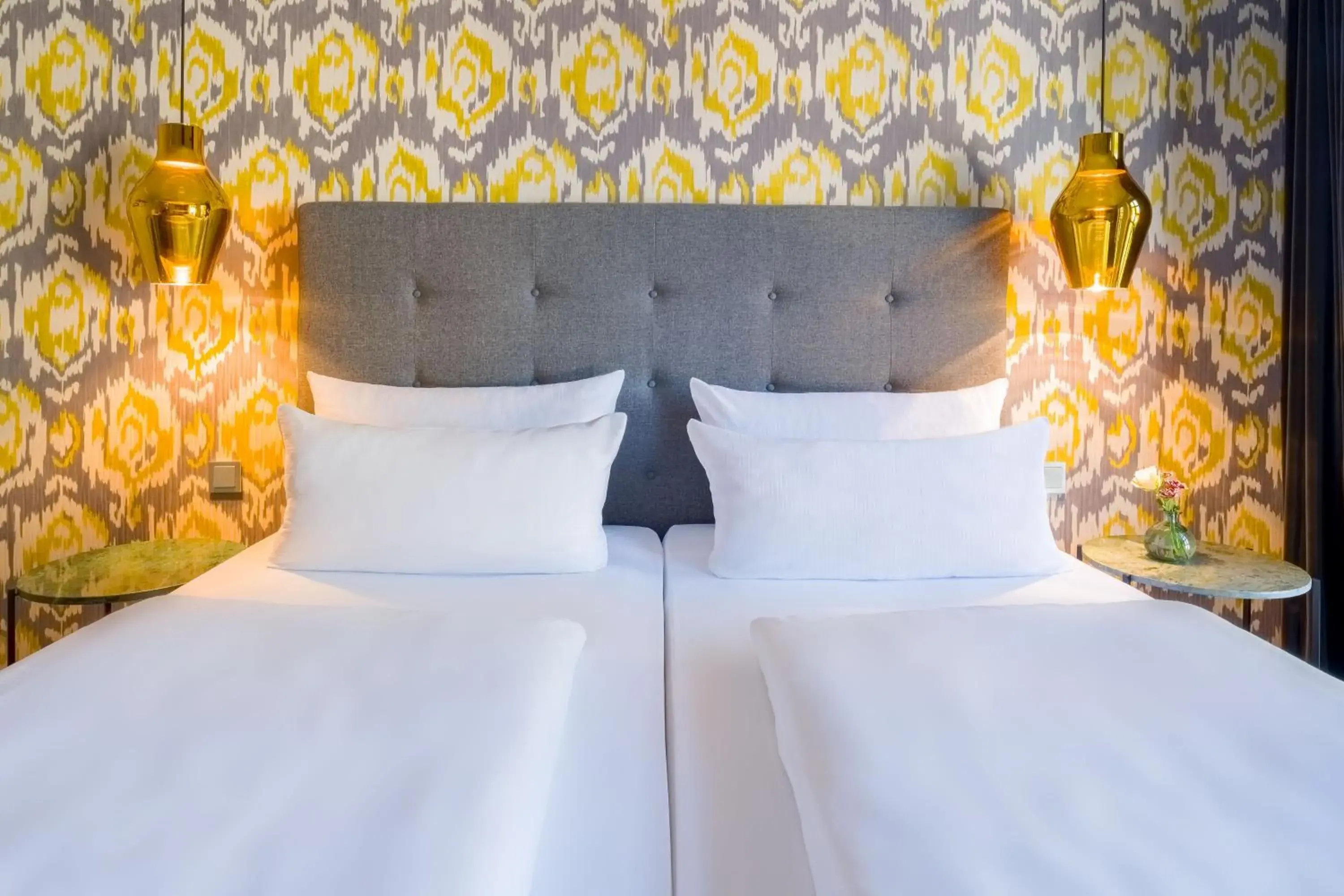 Bed in rugs HOTEL Köln Bed in rugs HOTEL Köln