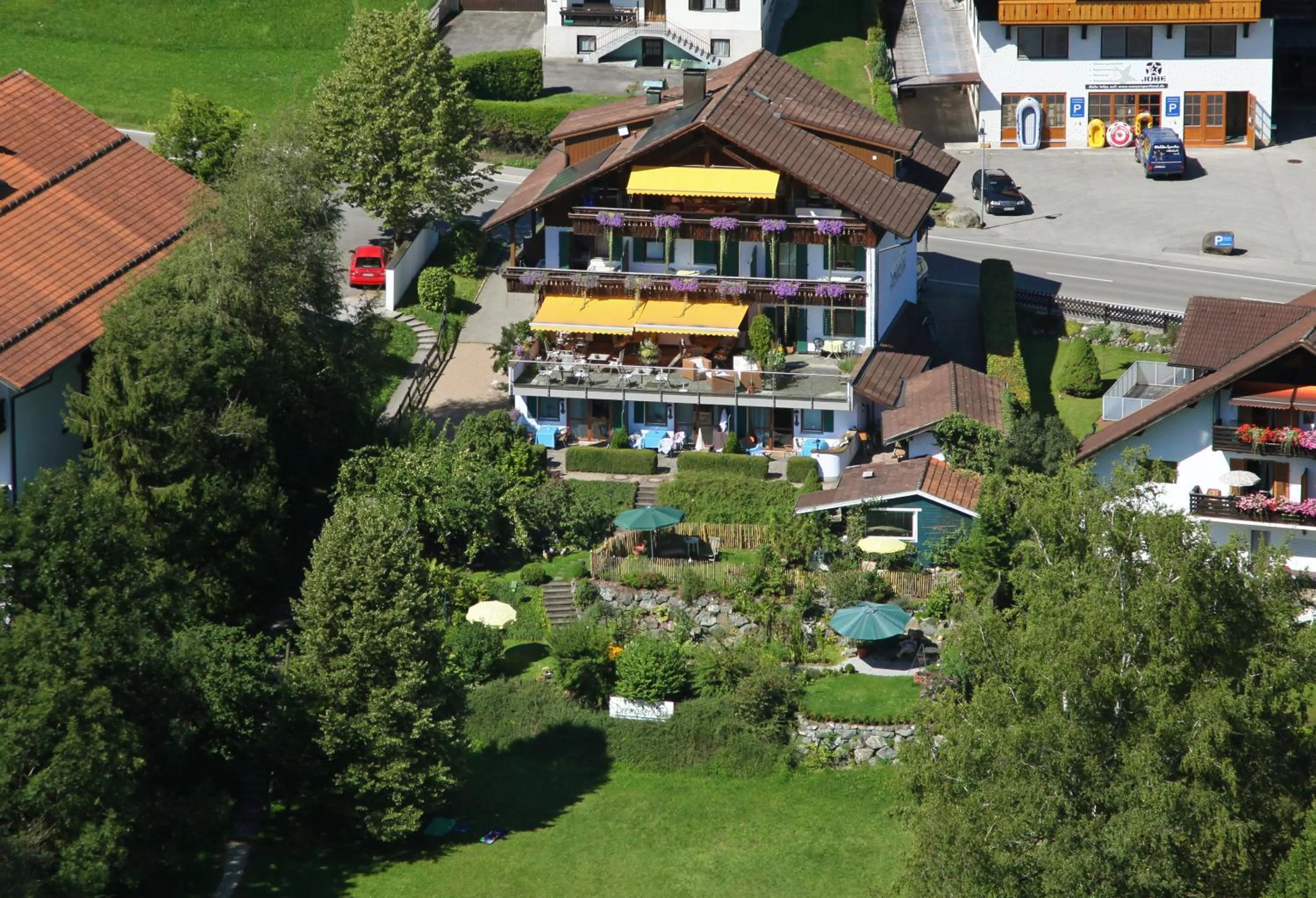 Comfort Triple Room with Street View in Dreimäderlhaus - Das vegetarische Boutique Hotel
