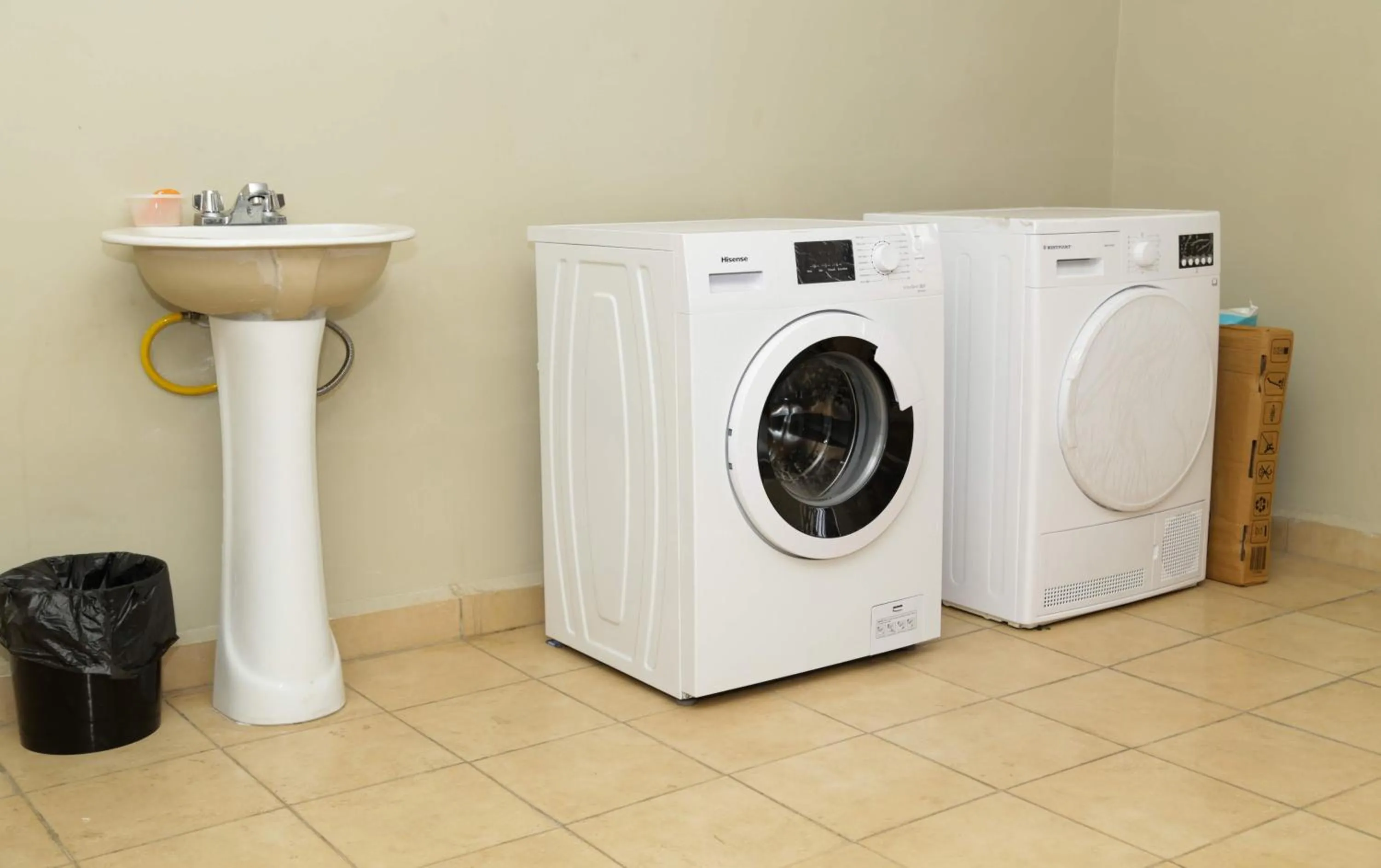 laundry in HOTEL MALLIKA COMPANY, SL