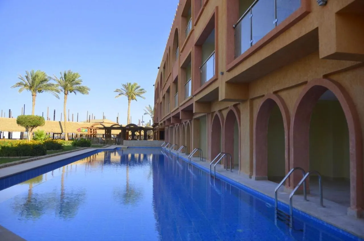 Sea Beach Edge By Rotana