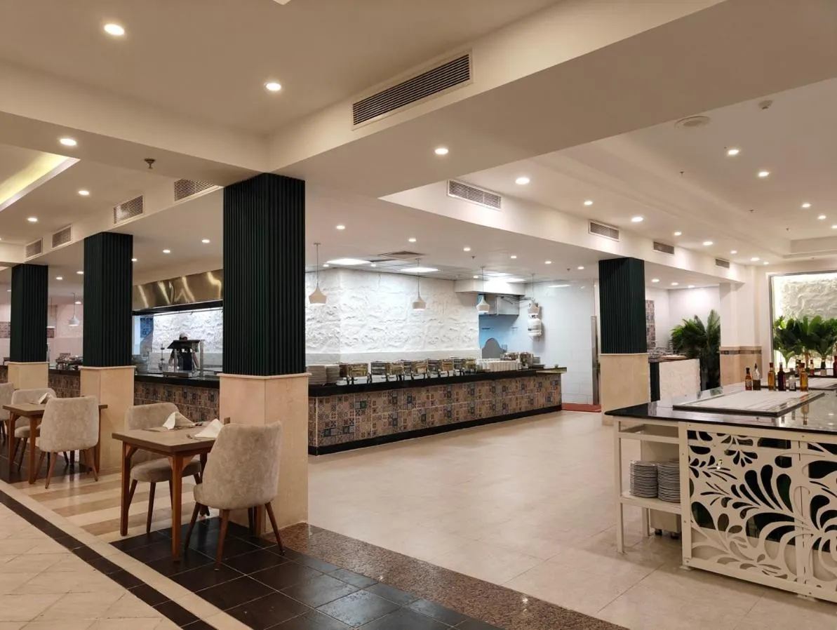 Restaurant/places to eat in Sea Beach Aqua Park Resort