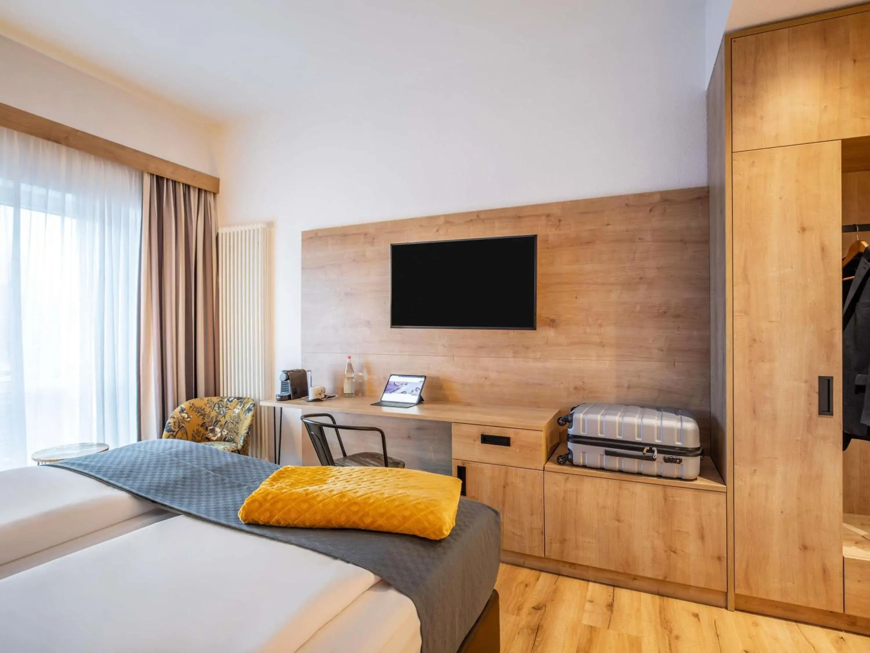 Bedroom, Bed in Mercure Hotel Bad Oeynhausen City Bedroom, Bed in Mercure Hotel Bad Oeynhausen City