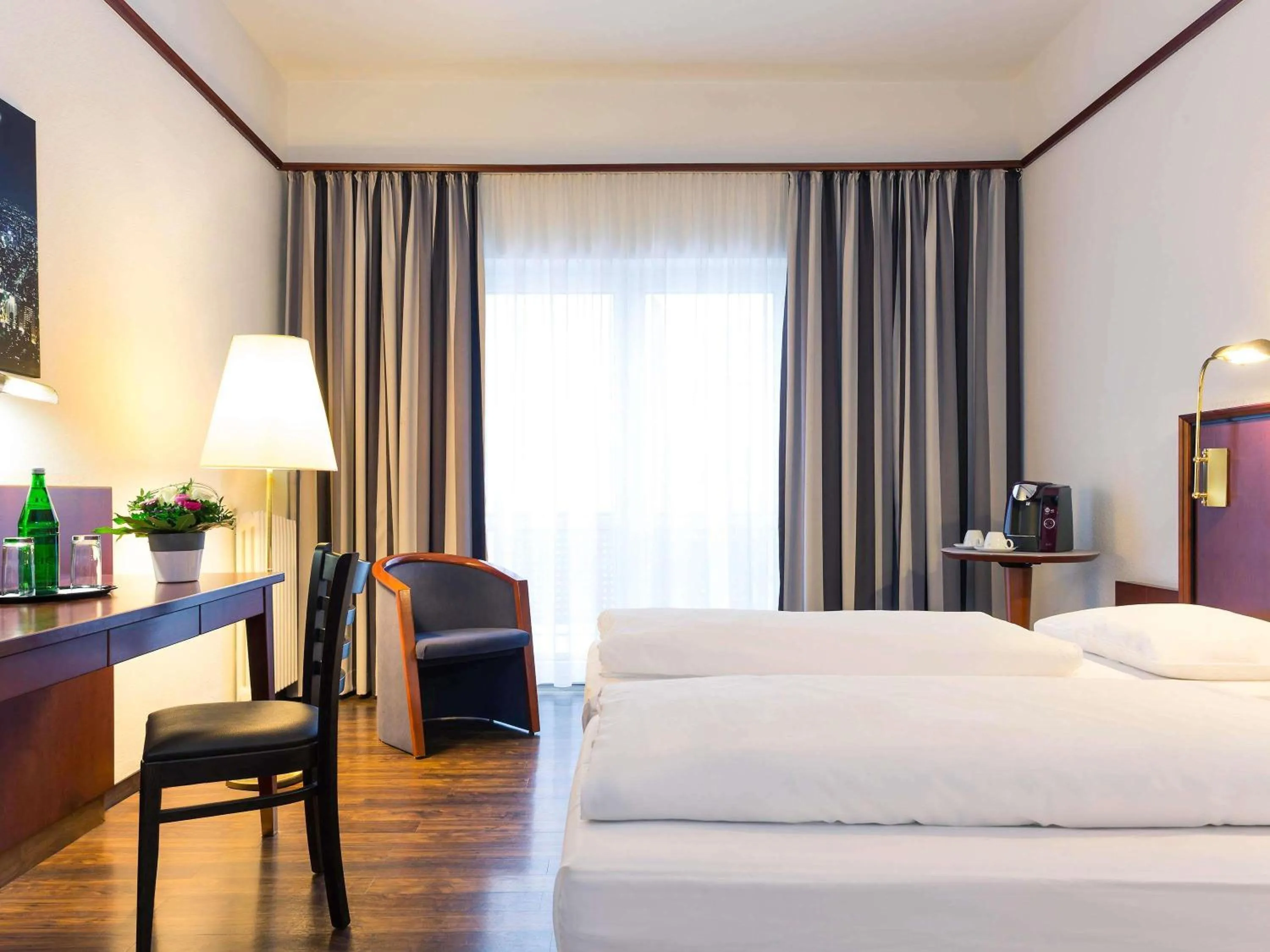 Bedroom, Bed in Mercure Hotel Bad Oeynhausen City