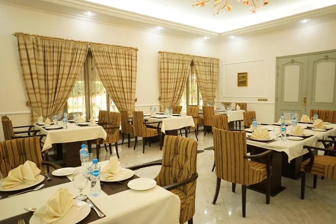 Restaurant/places to eat in Etihad Club by Faletti's Hotel