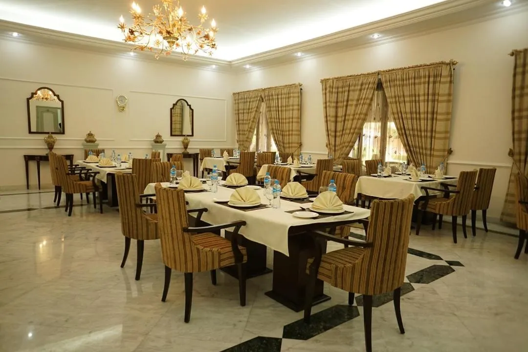 Restaurant/places to eat in Etihad Club by Faletti's Hotel