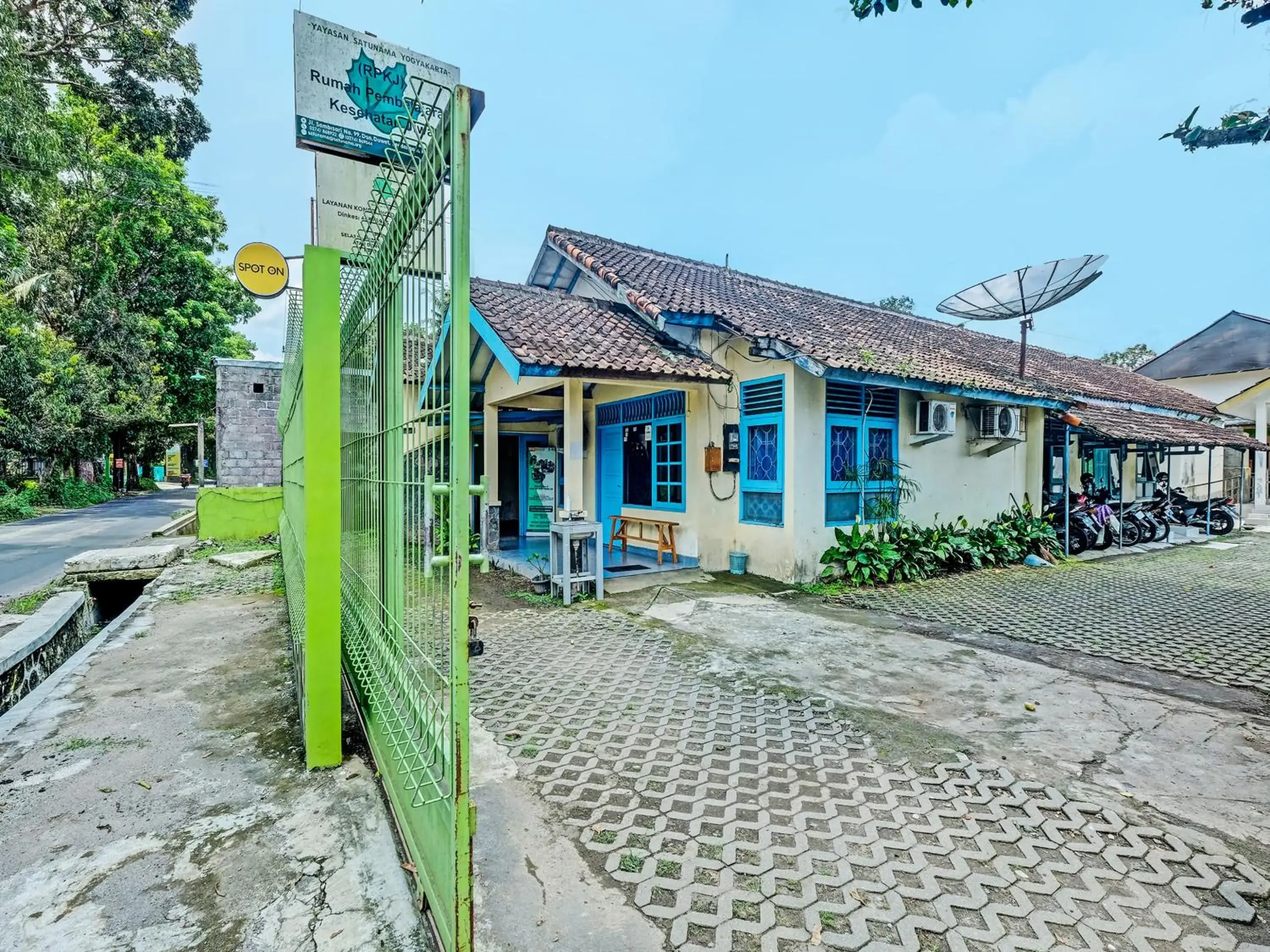 Property building in Hotel O Omah Jm Property building in Hotel O Omah Jm