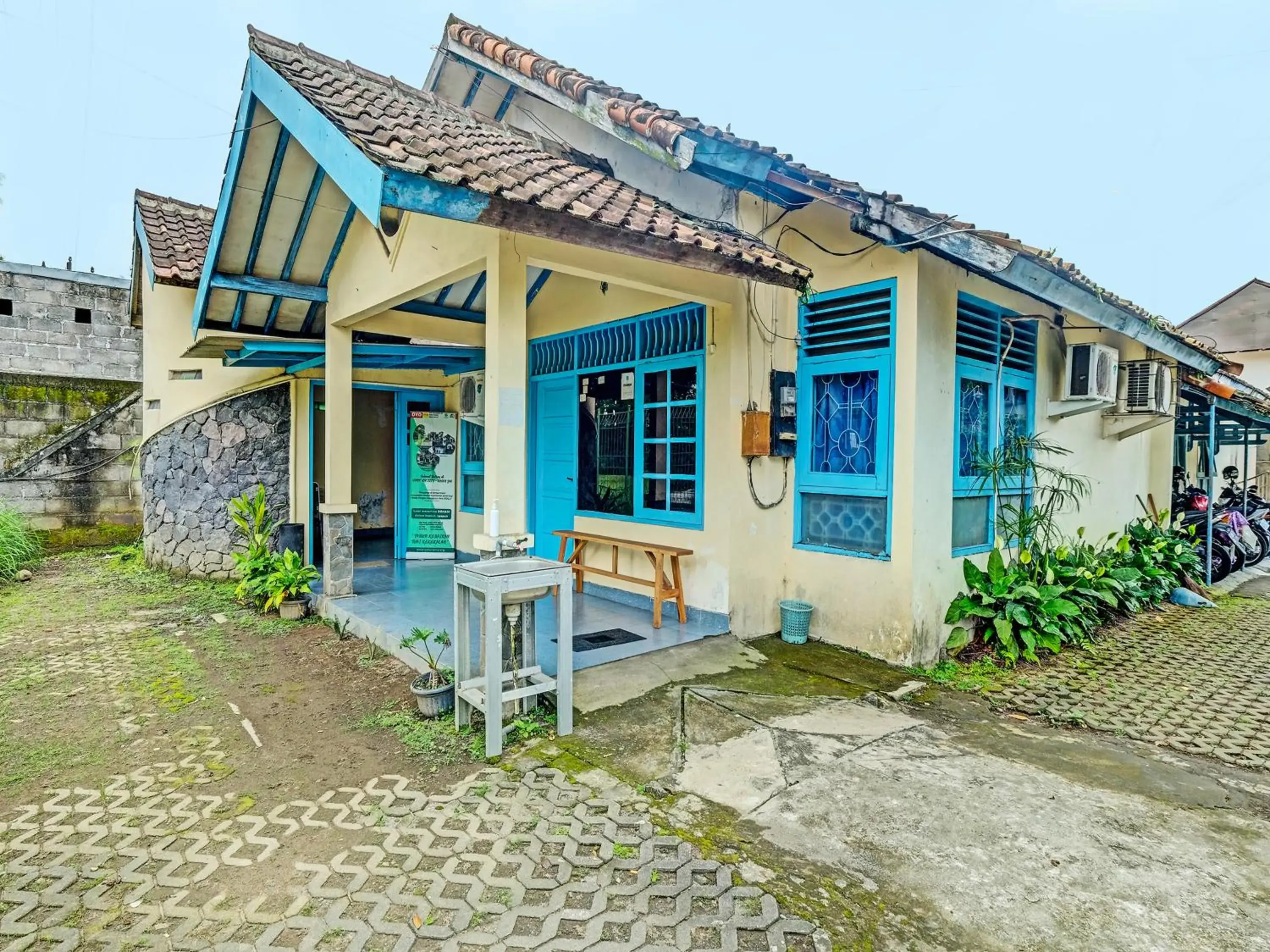 Property building in Hotel O Omah Jm Property building in Hotel O Omah Jm