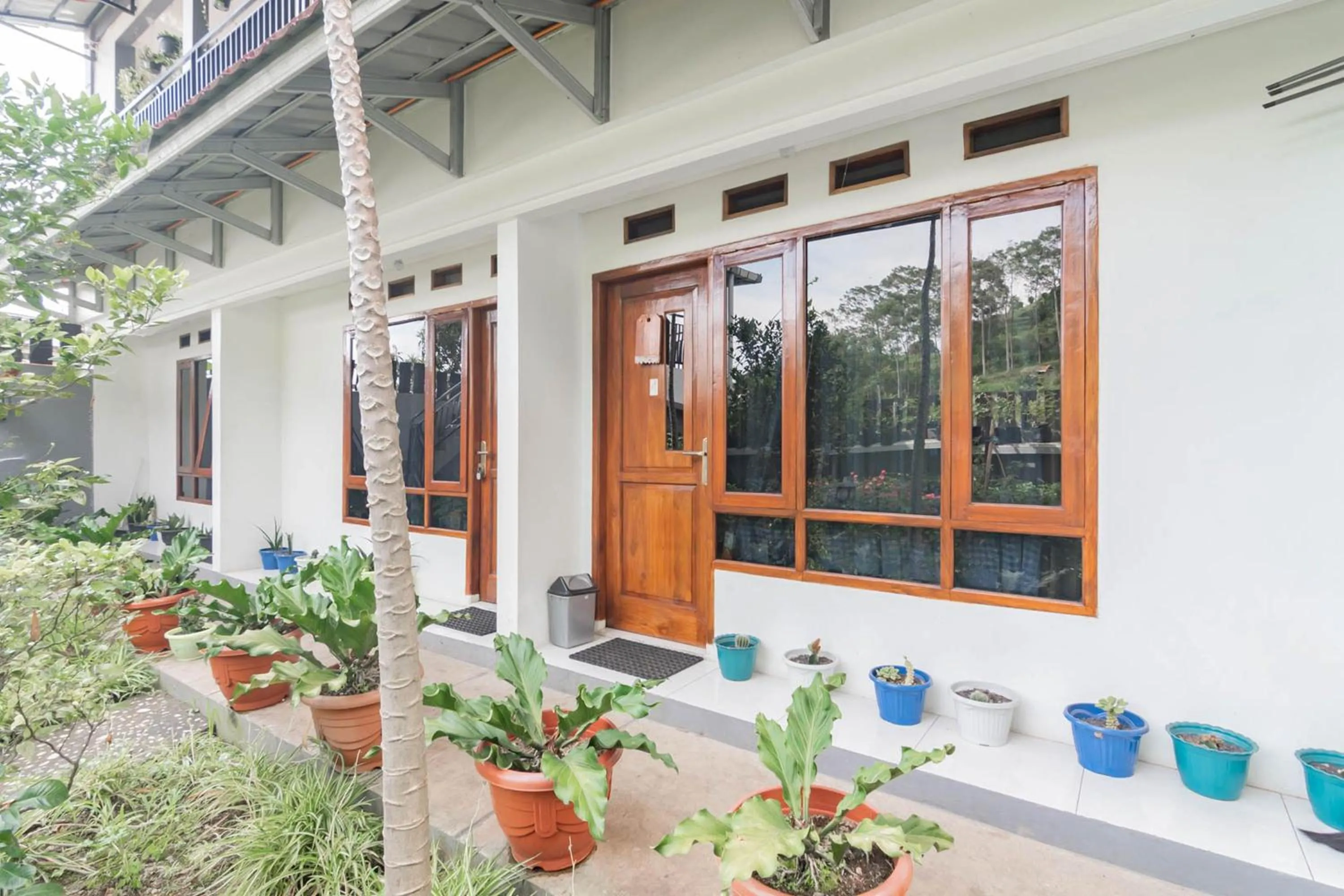 Property building in Erika Homestay Lembang Mitra RedDoorz