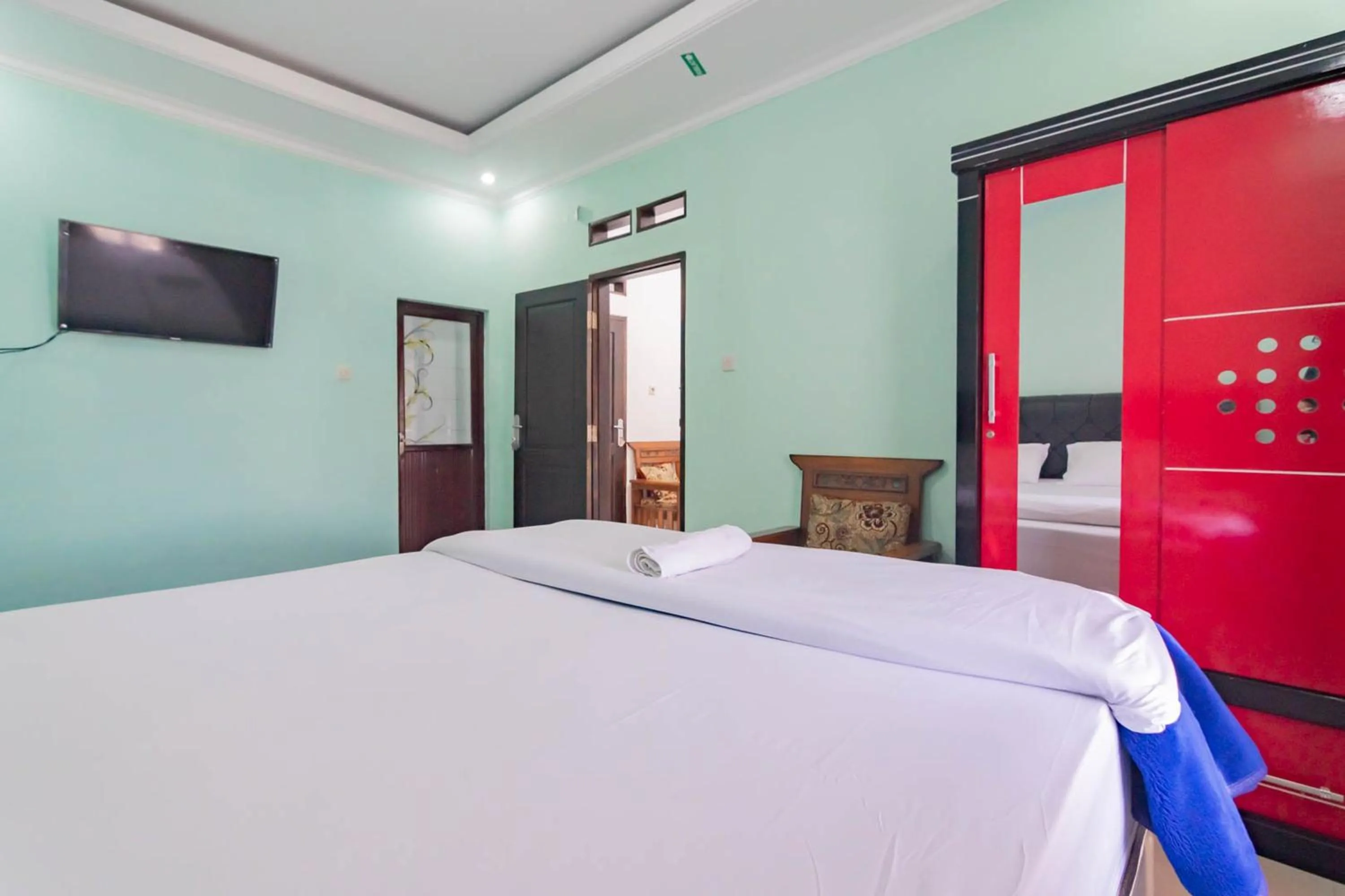 Bedroom, Bed in Erika Homestay Lembang Mitra RedDoorz