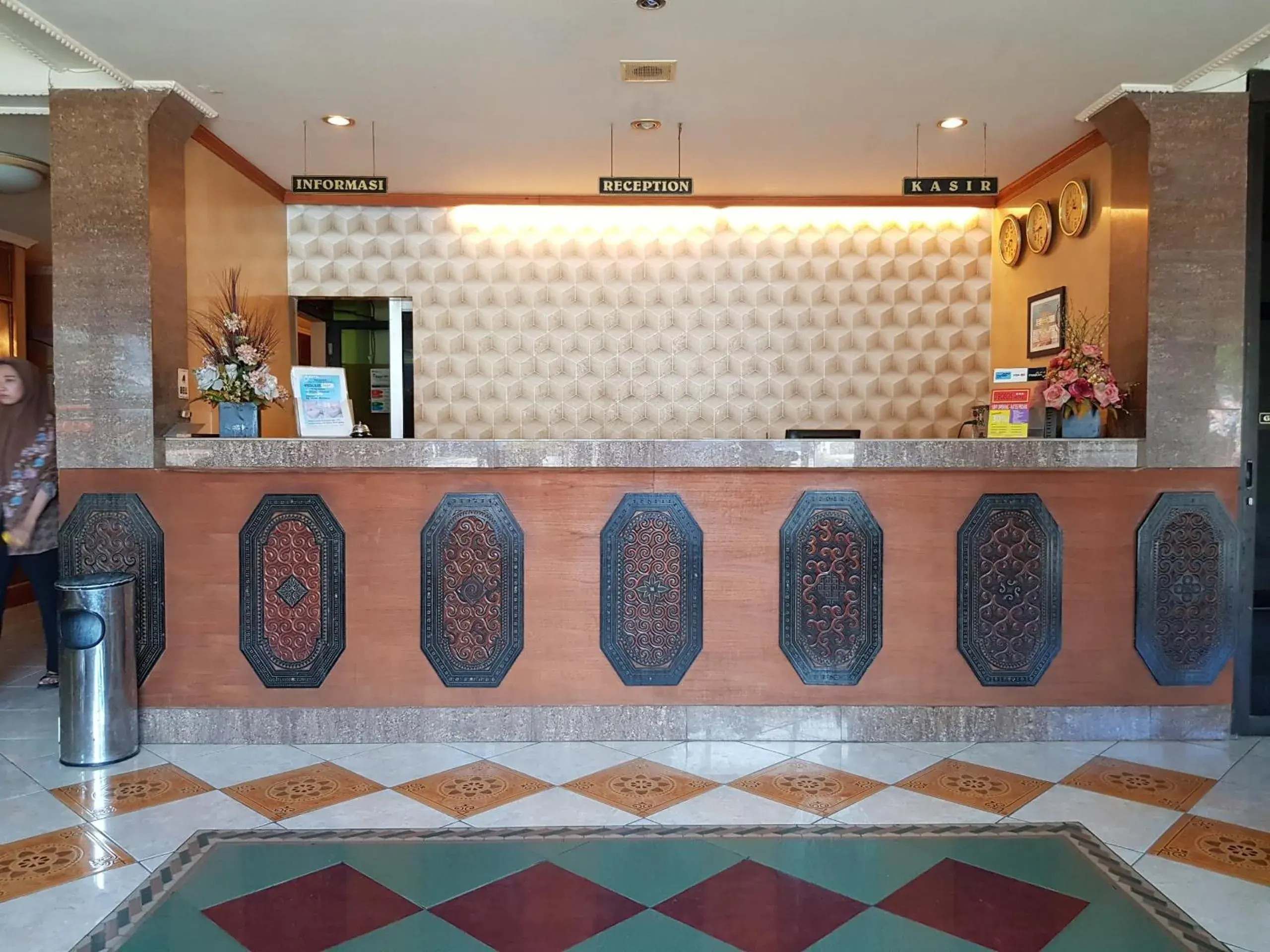 Lobby or reception in Hotel O Istana Lobby or reception in Hotel O Istana