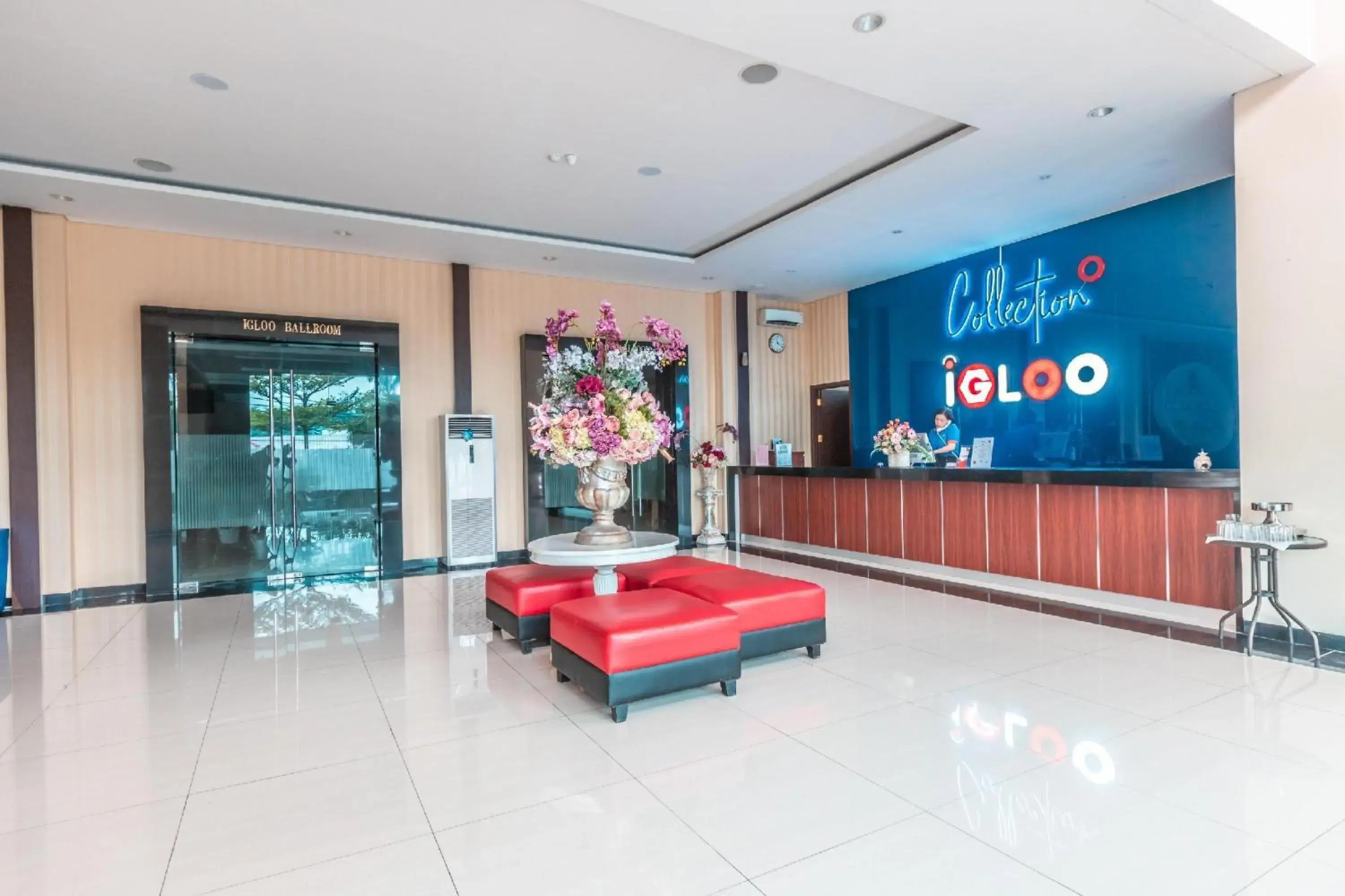 Lobby or reception in Collection O Hotel Igloo Lobby or reception in Collection O Hotel Igloo
