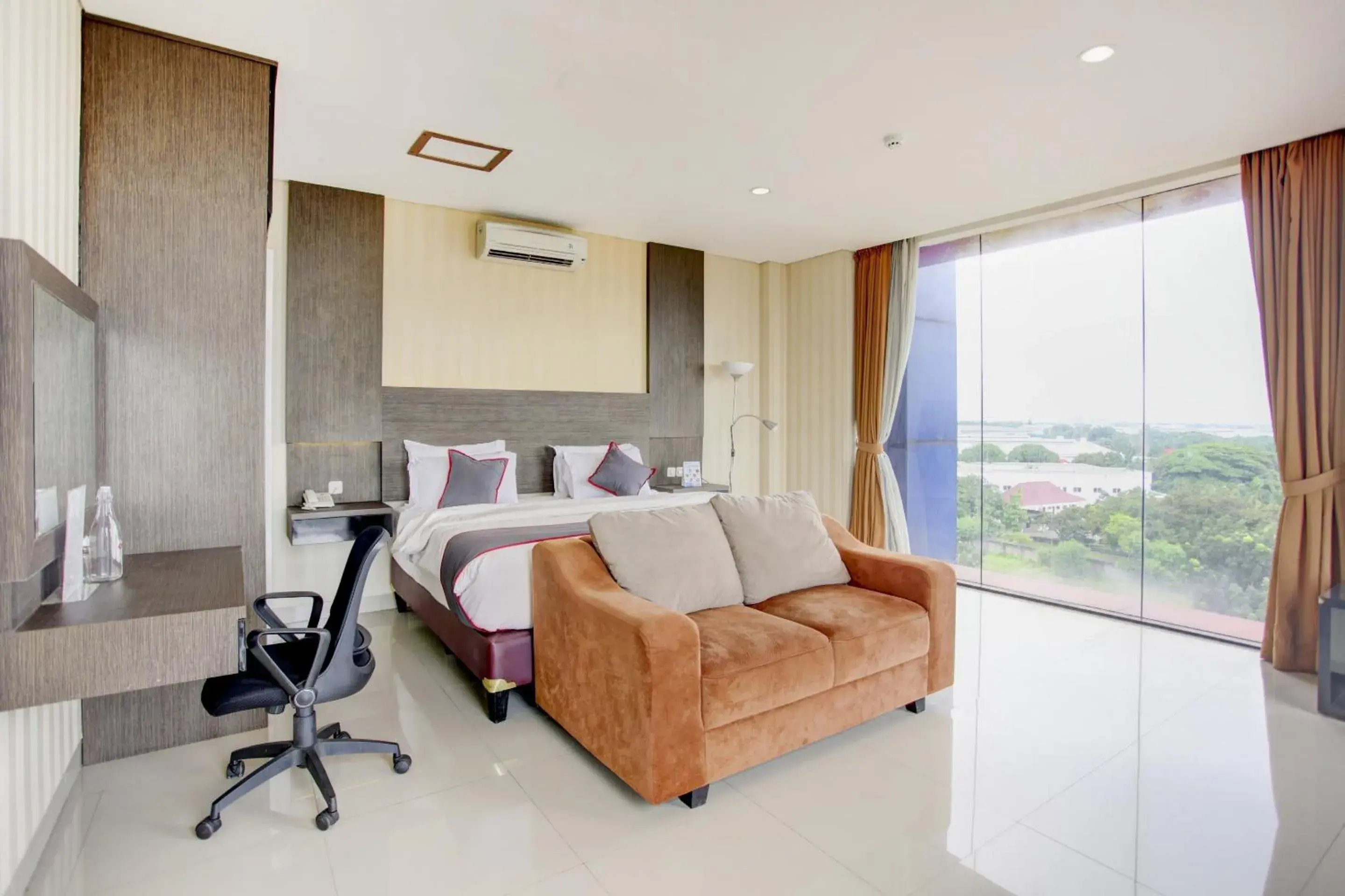 Photo of the whole room, Bed in Collection O Hotel Igloo Photo of the whole room, Bed in Collection O Hotel Igloo