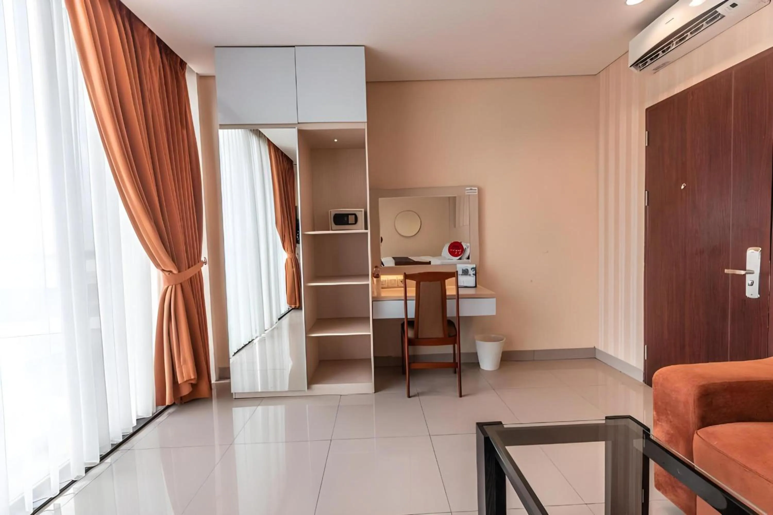 Photo of the whole room in Collection O Hotel Igloo