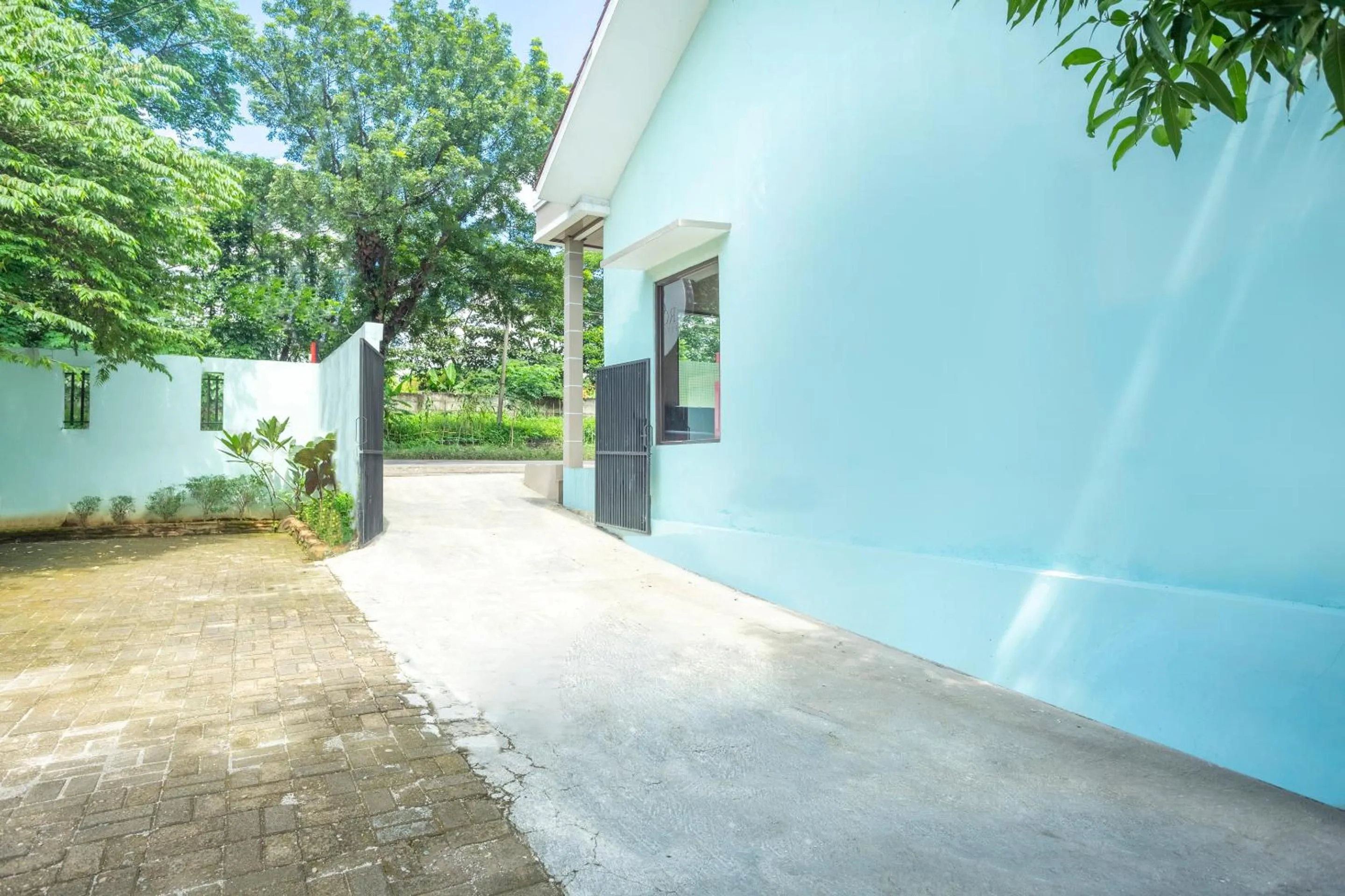 Property building in SPOT ON 2974 Penginapan Roma 88