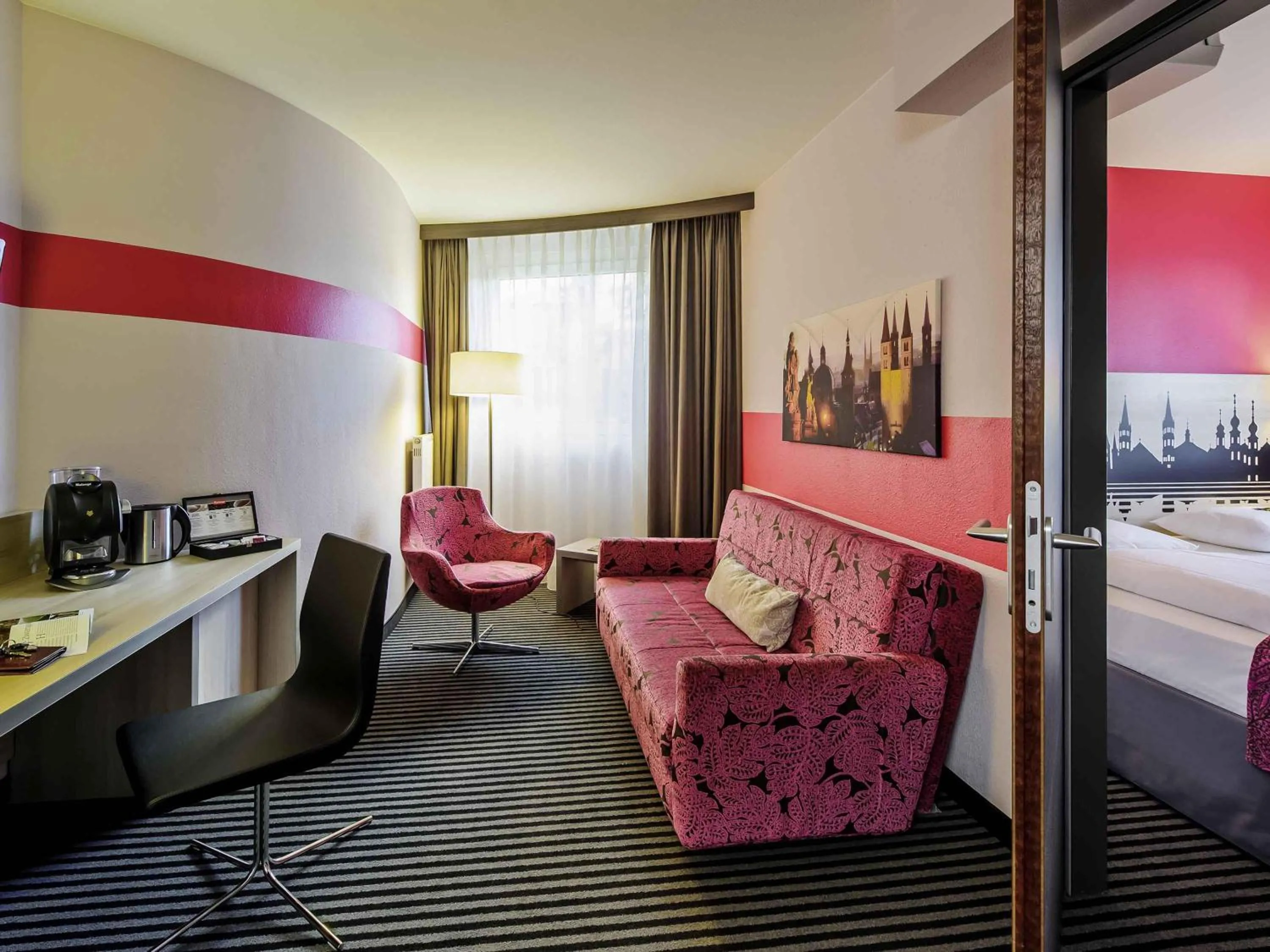 Other, Bed in Mercure Hotel Würzburg am Mainufer