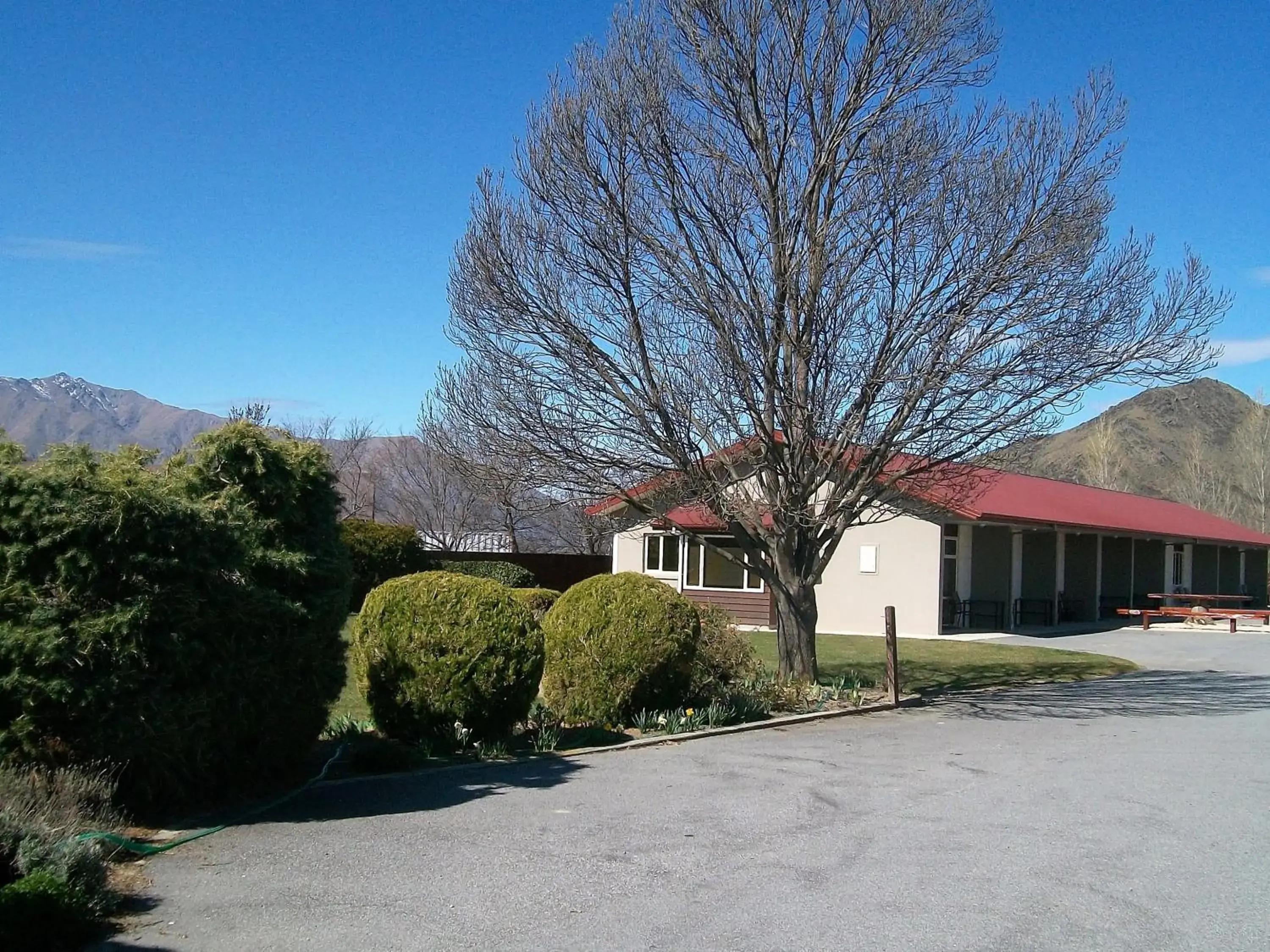 Facade/entrance in Sierra Motel and Apartments Facade/entrance in Sierra Motel and Apartments