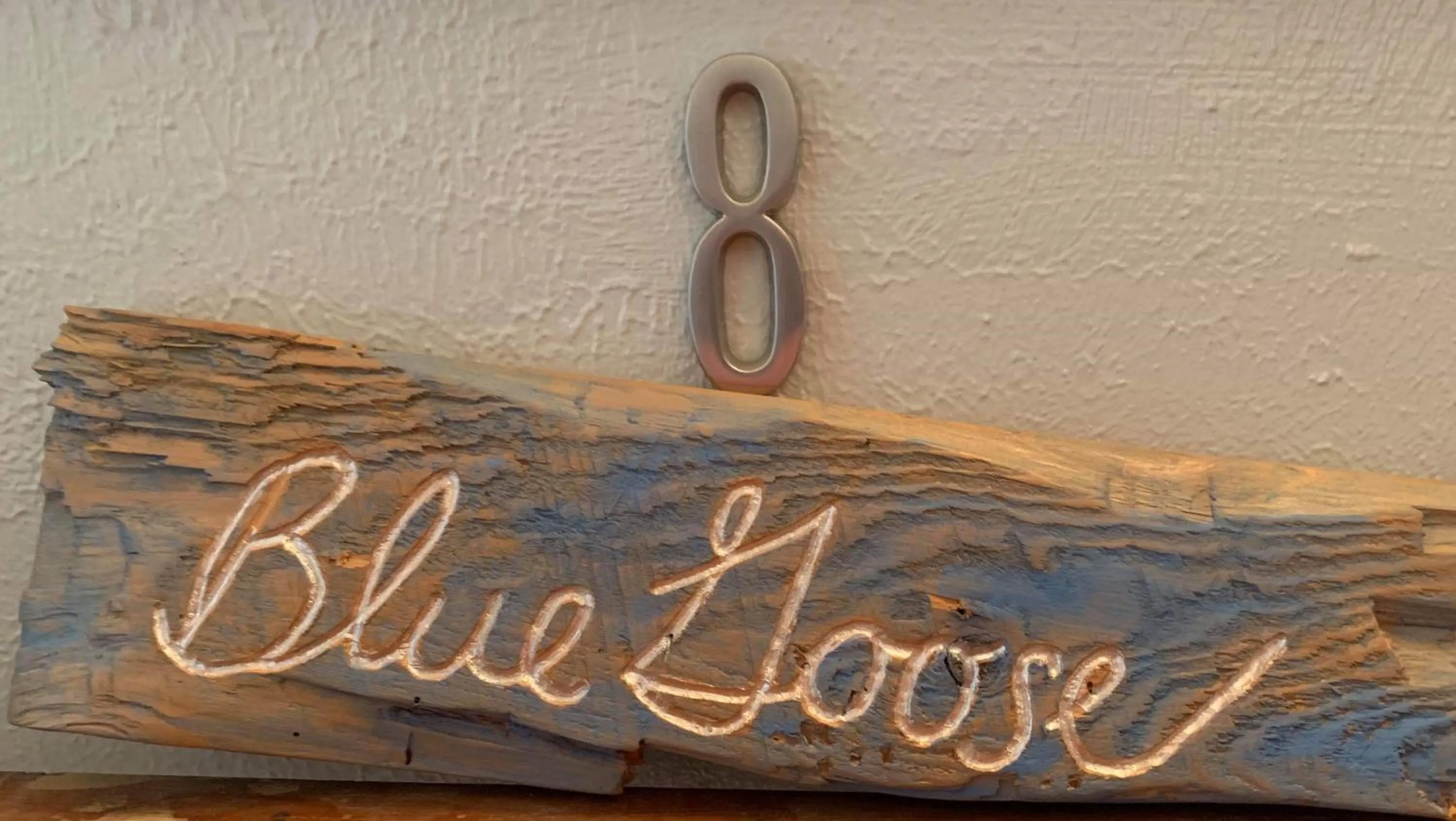 Facade/entrance in Brook Road Inn