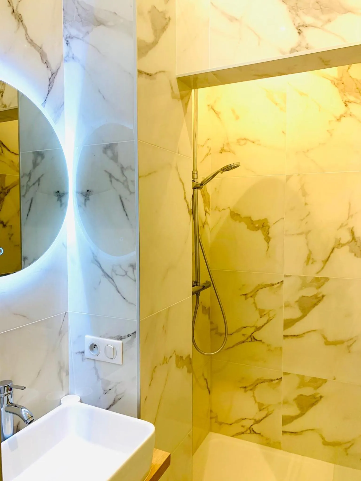 monaco, CHAMBRE LUXE, à 250M casino