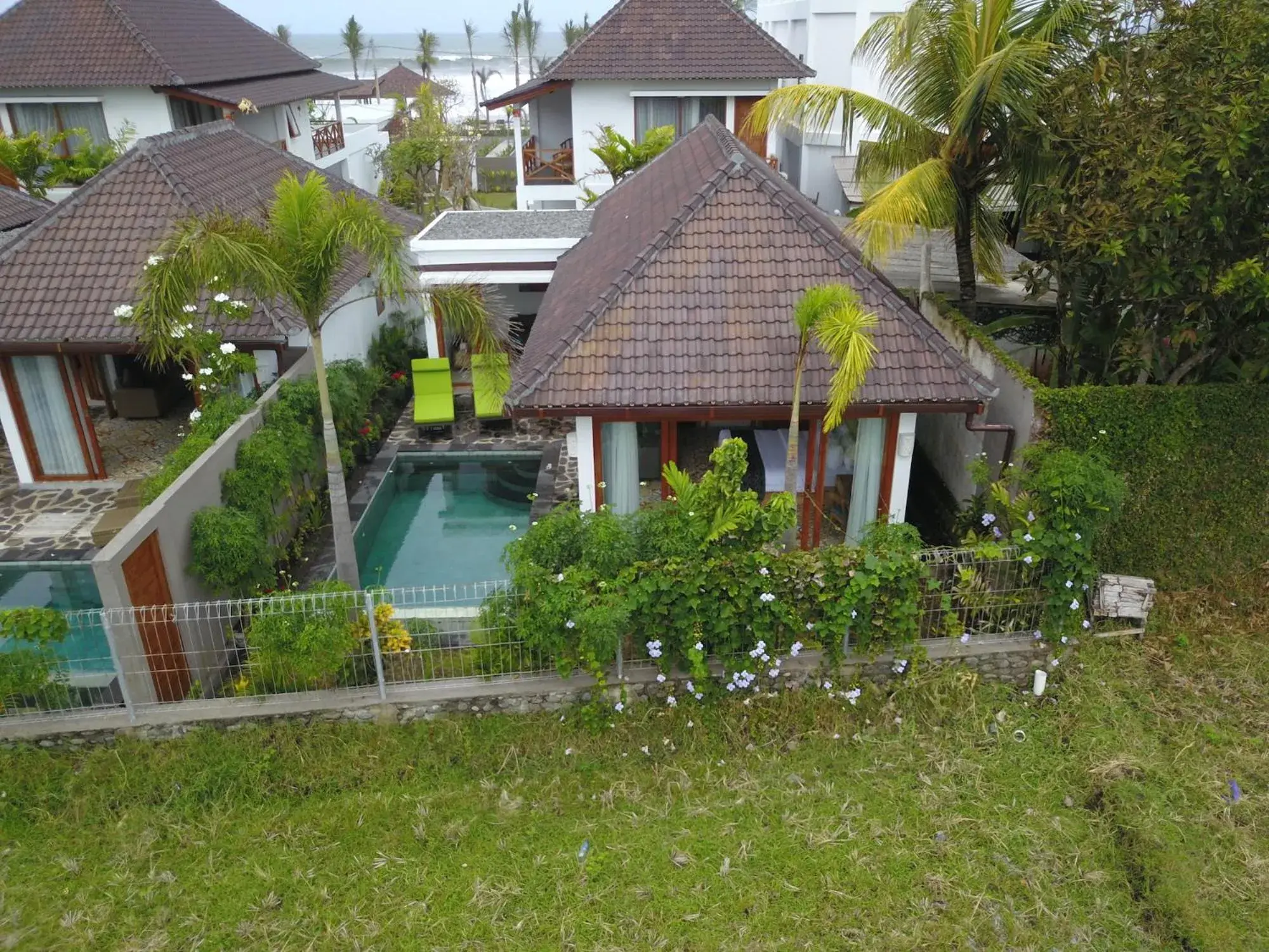 Property building in Wide Sands Beach Retreat Property building in Wide Sands Beach Retreat