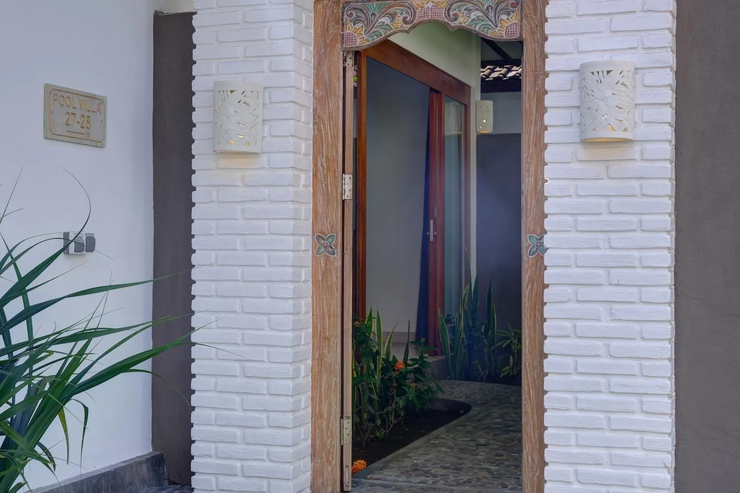 Facade/entrance in Wide Sands Beach Retreat