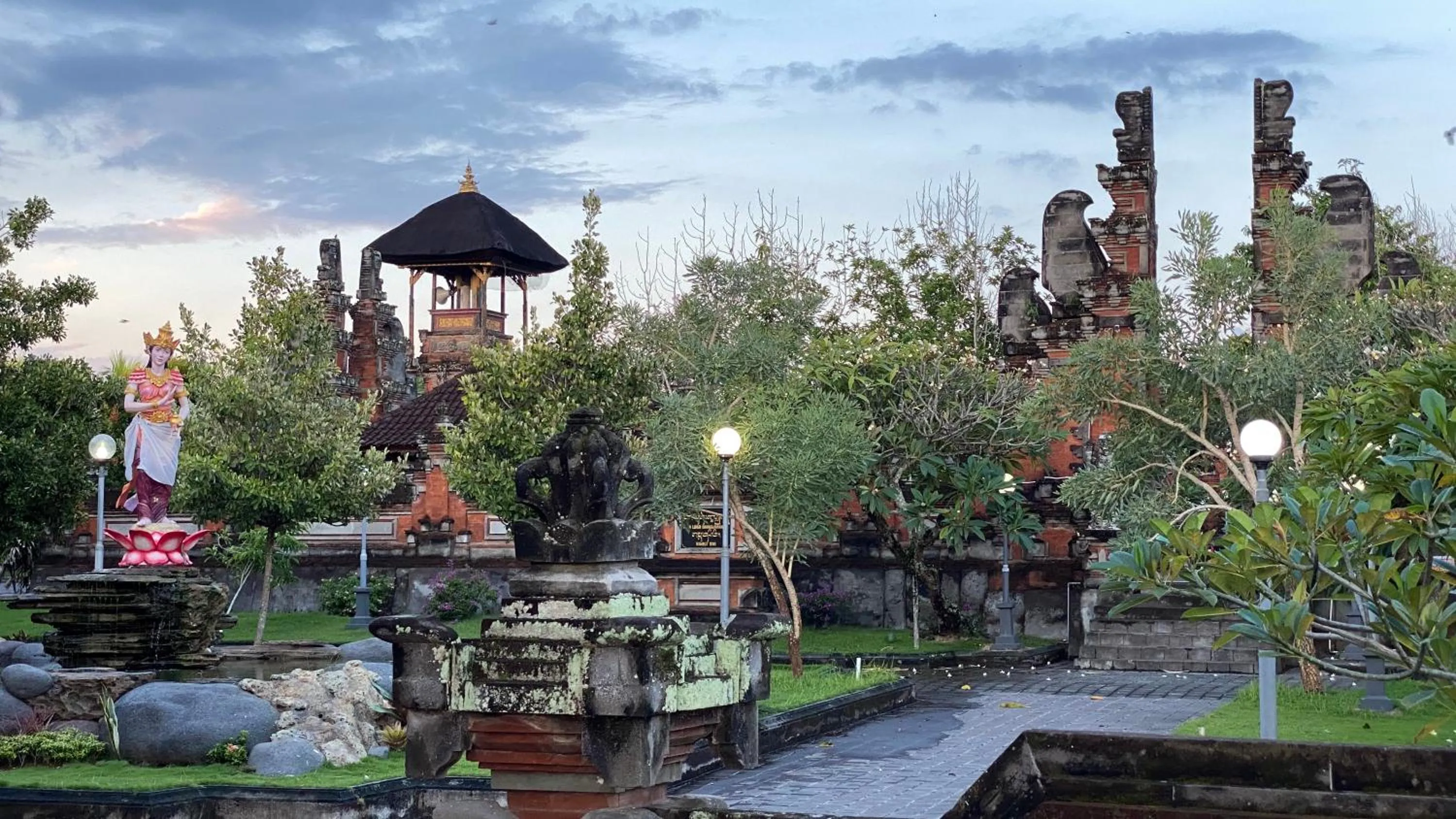 Nearby landmark in Wide Sands Beach Retreat