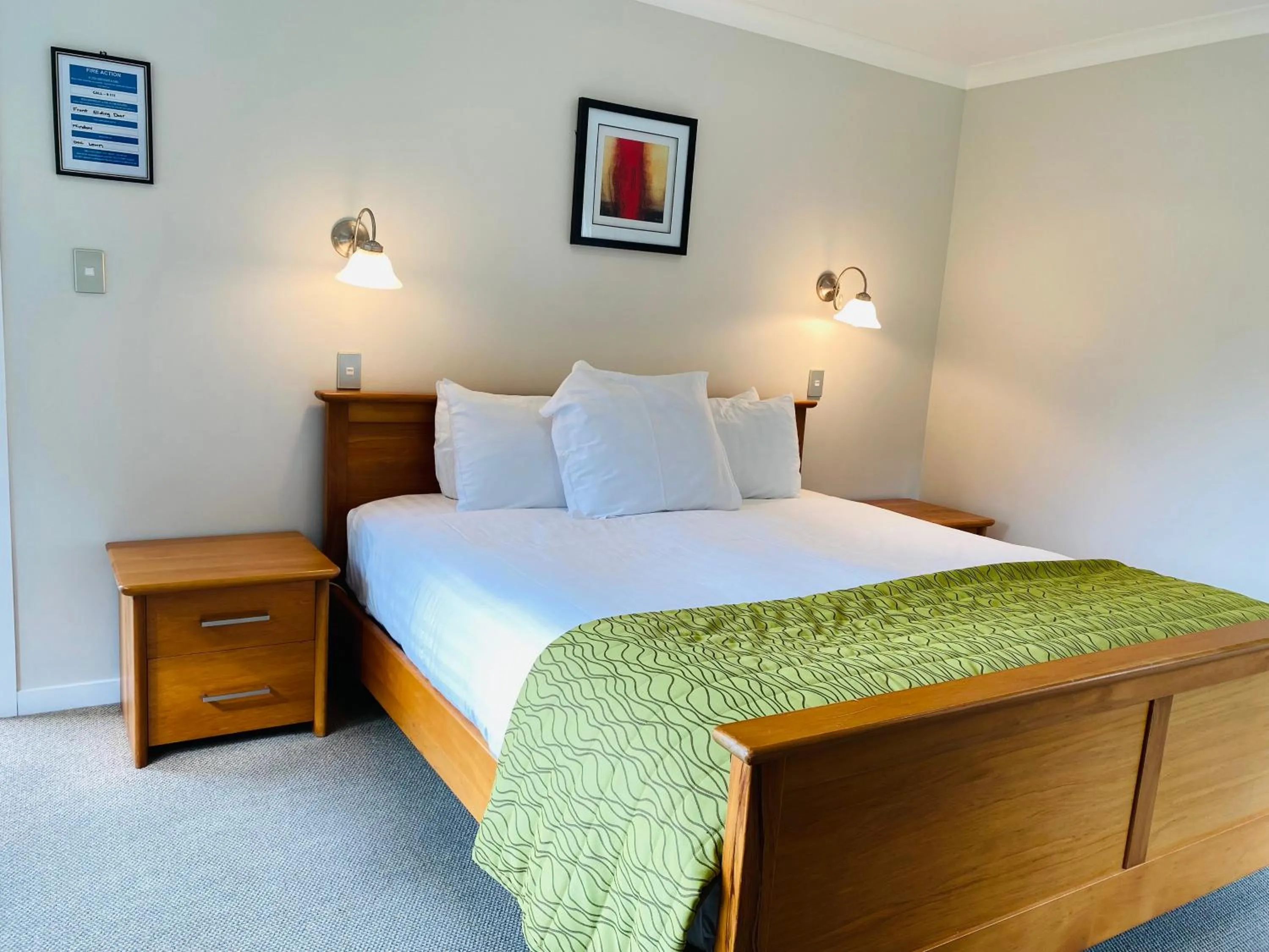 Double Room in Ngati Ruanui Stratford Mountain House