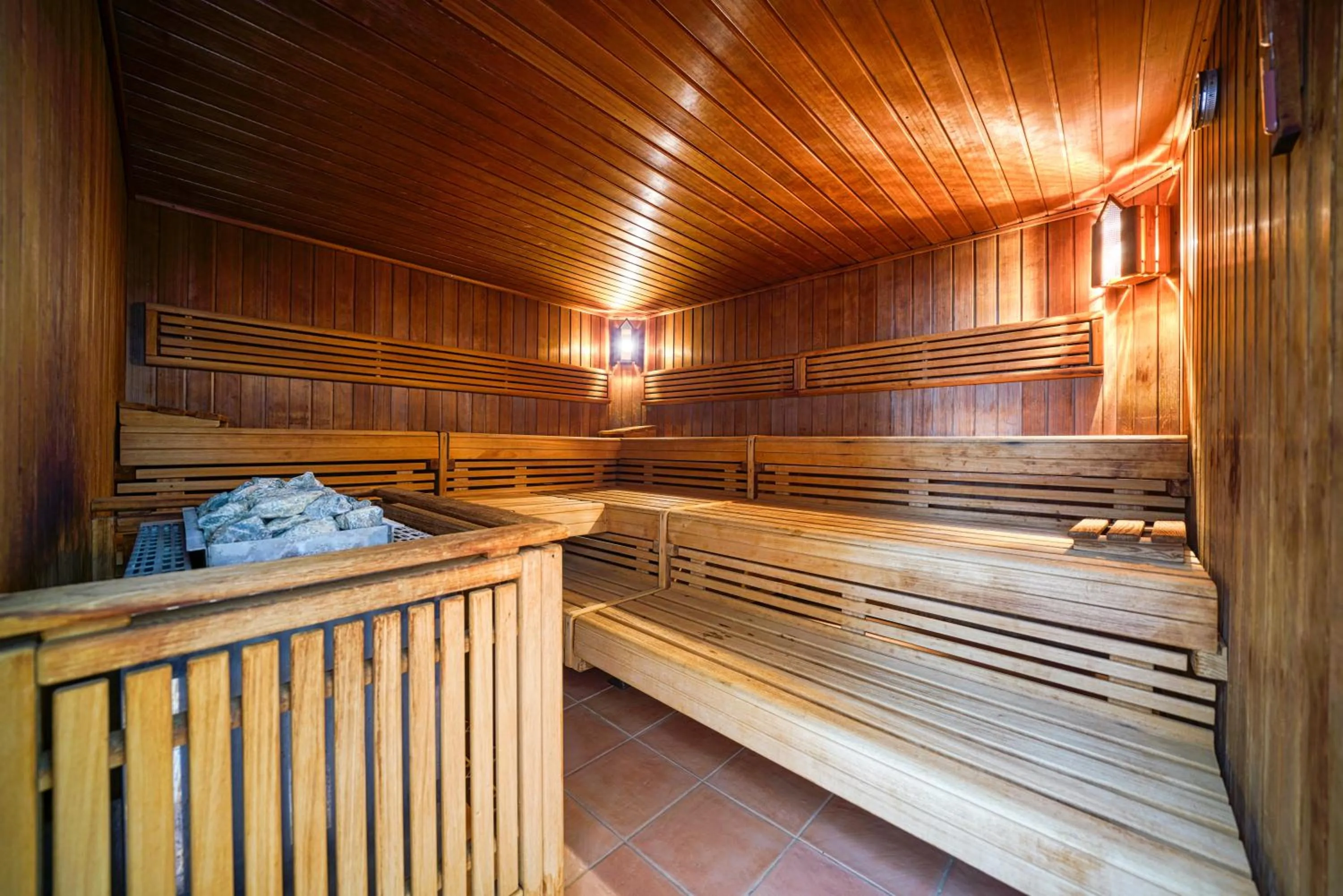 Swimming pool in Parkhotel Am Glienberg by NP