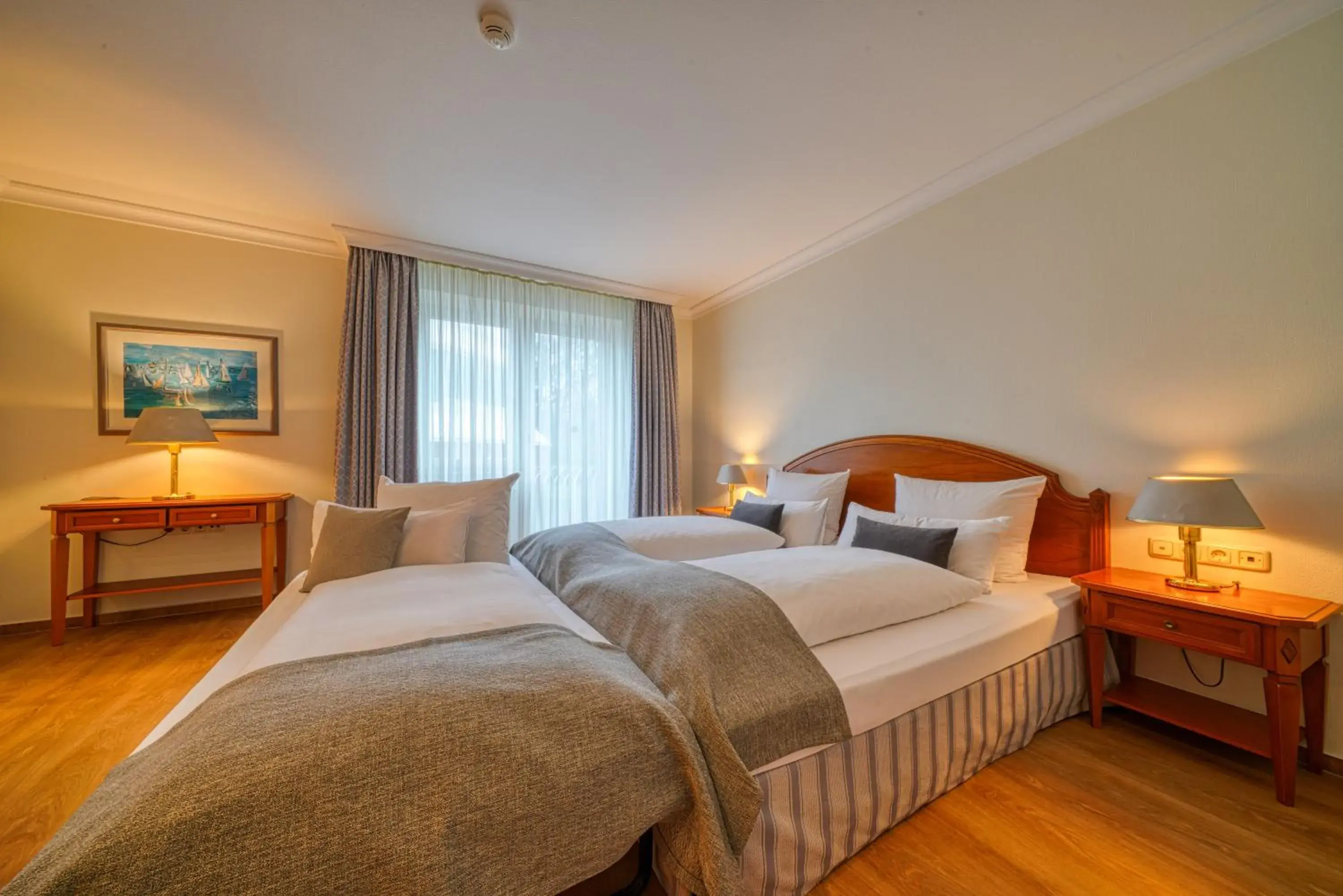 Photo of the whole room, Bed in Parkhotel Am Glienberg by NP Photo of the whole room, Bed in Parkhotel Am Glienberg by NP