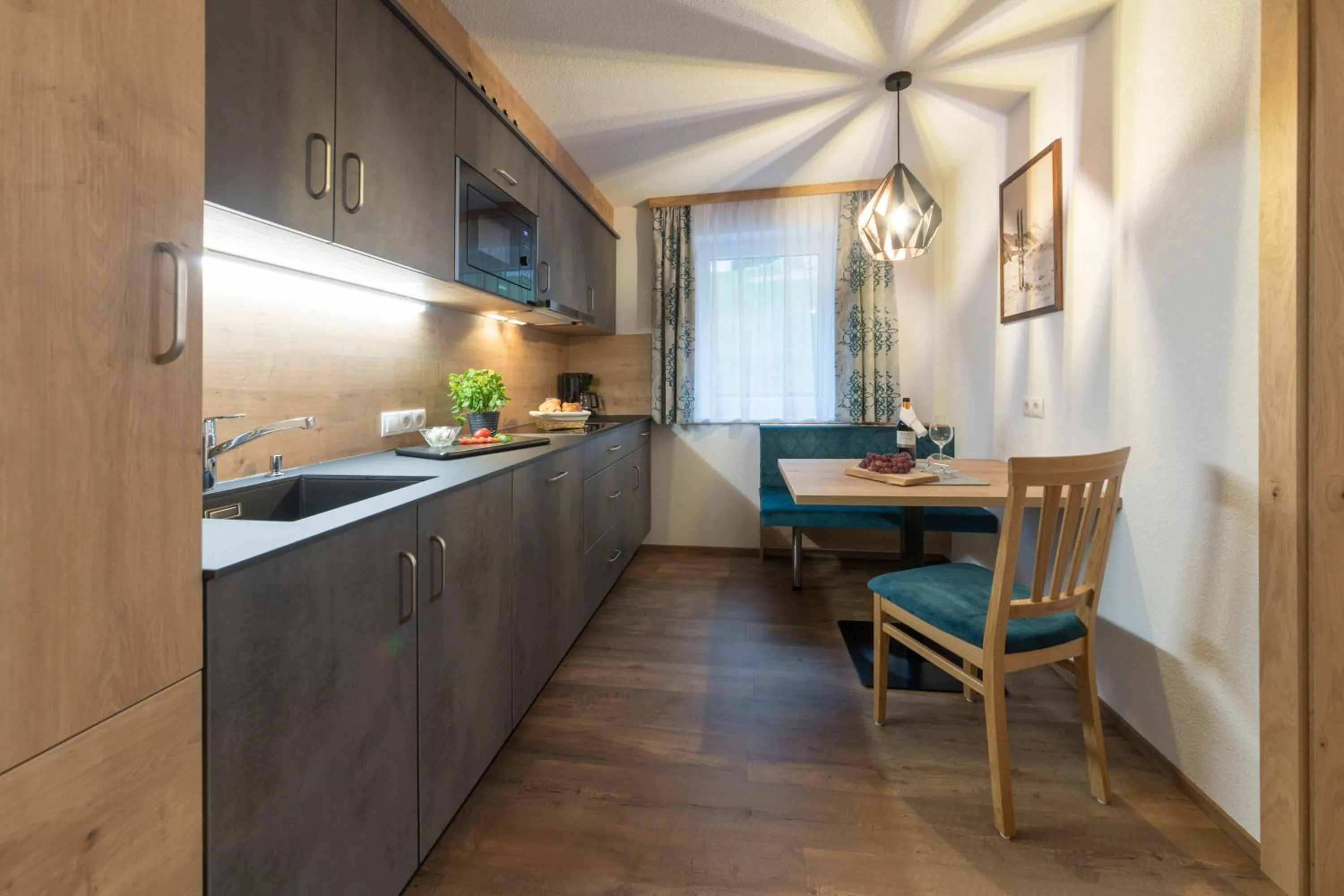 Dining area in Apart Garni Sesvenna
