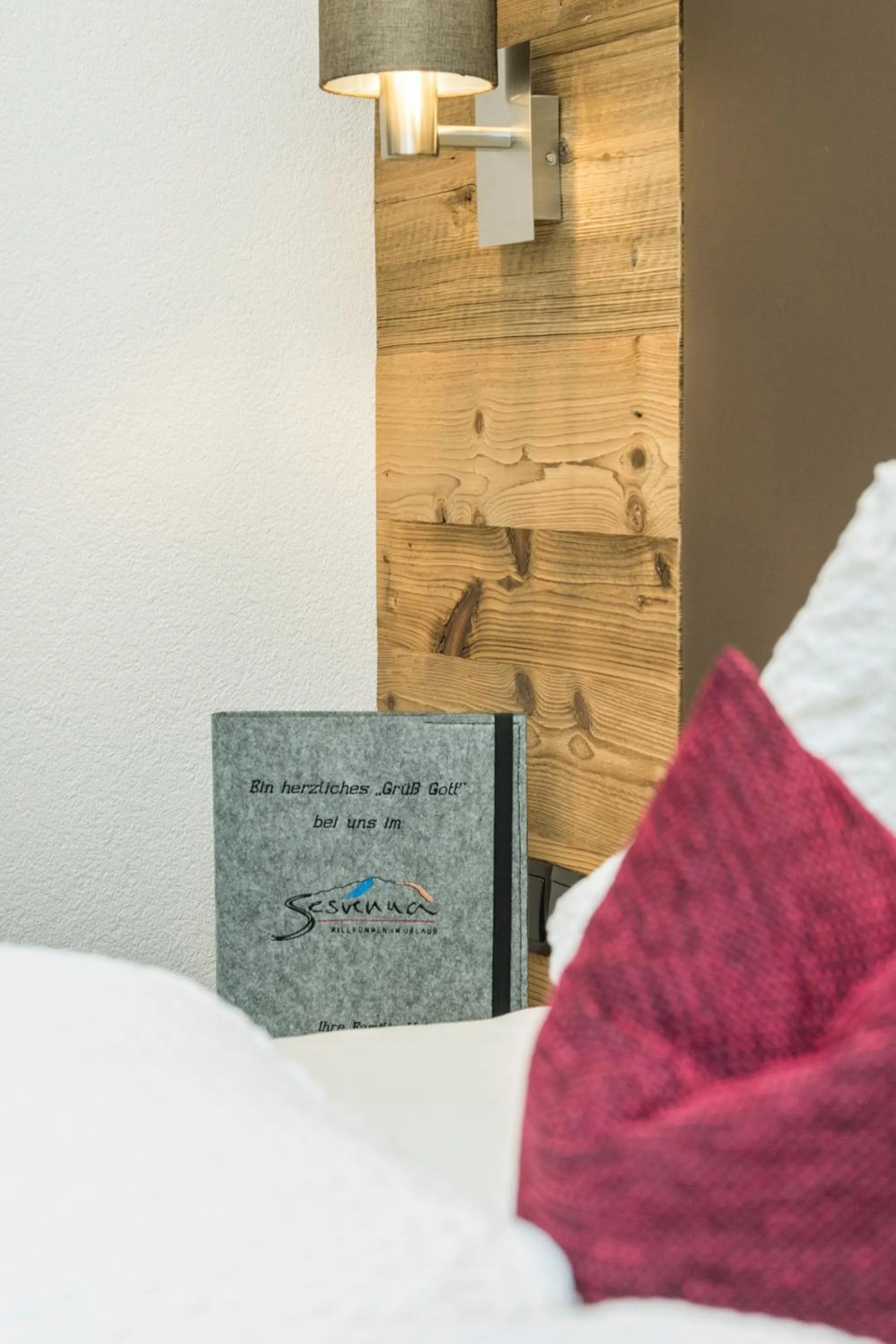 Property logo or sign, Bed in Apart Garni Sesvenna