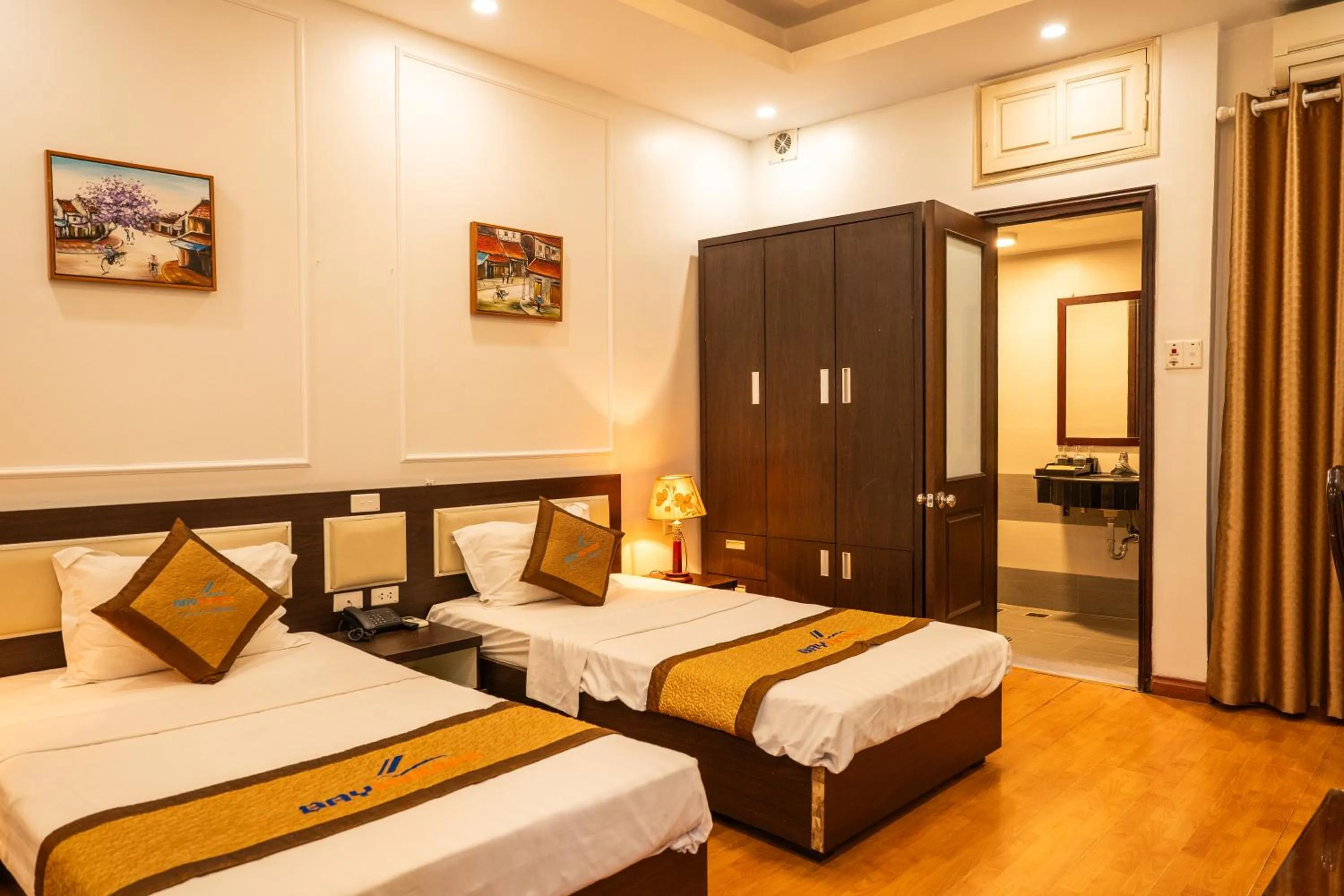 Superior Twin Room in Bay Luxury Chariot Hotel
