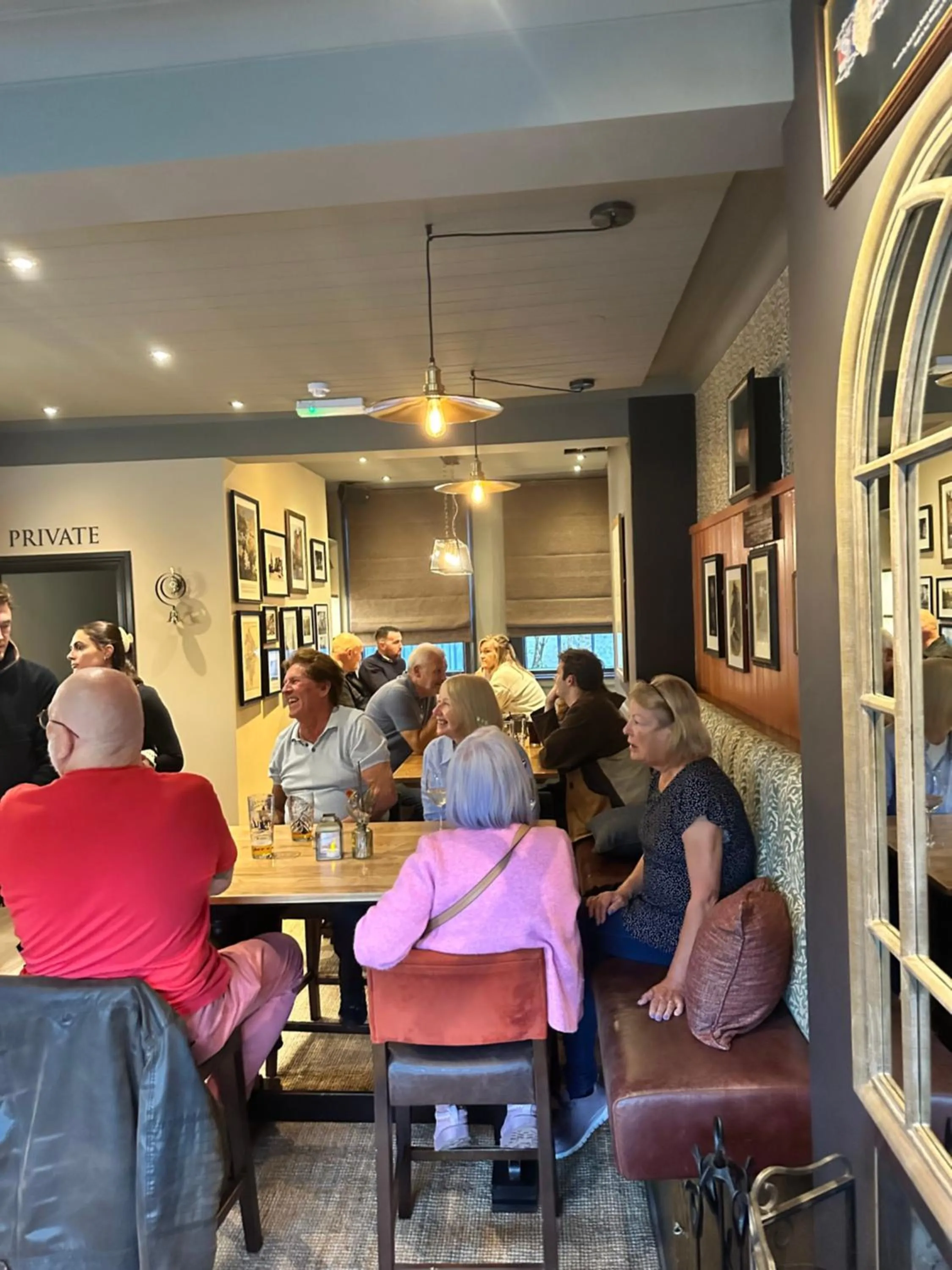 Restaurant/places to eat in The Bell