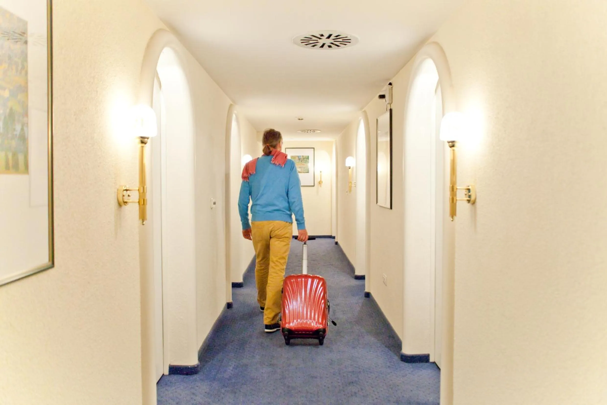 room service in Hotel Weißes Roß