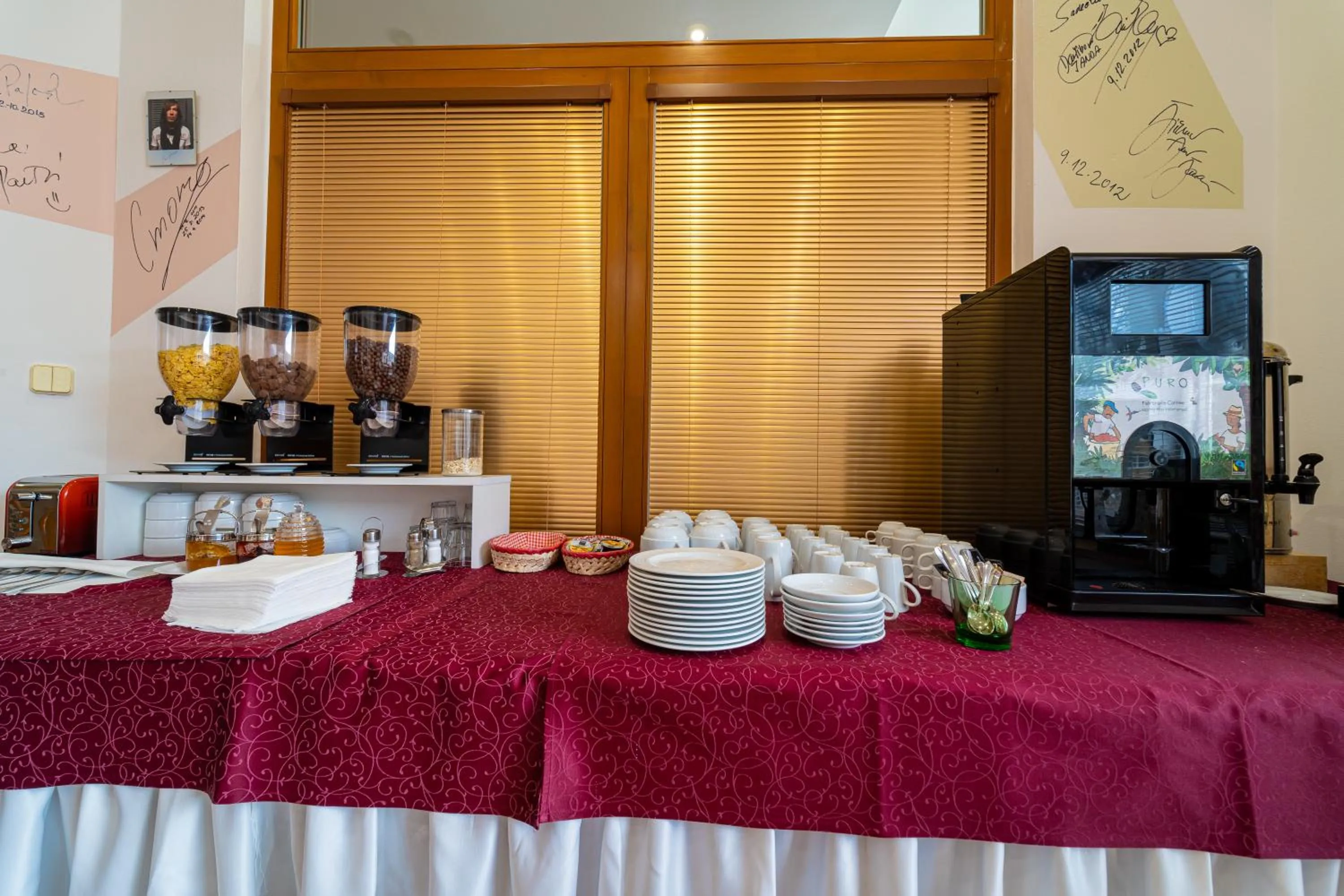 Breakfast in Hotel Artin