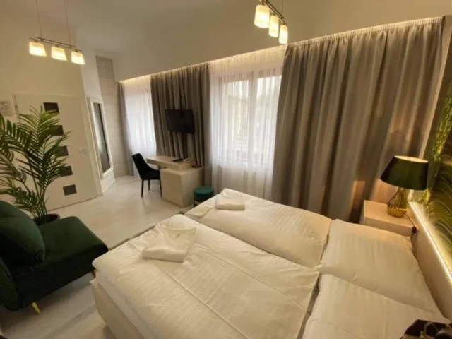 Bed in Hotel Artin