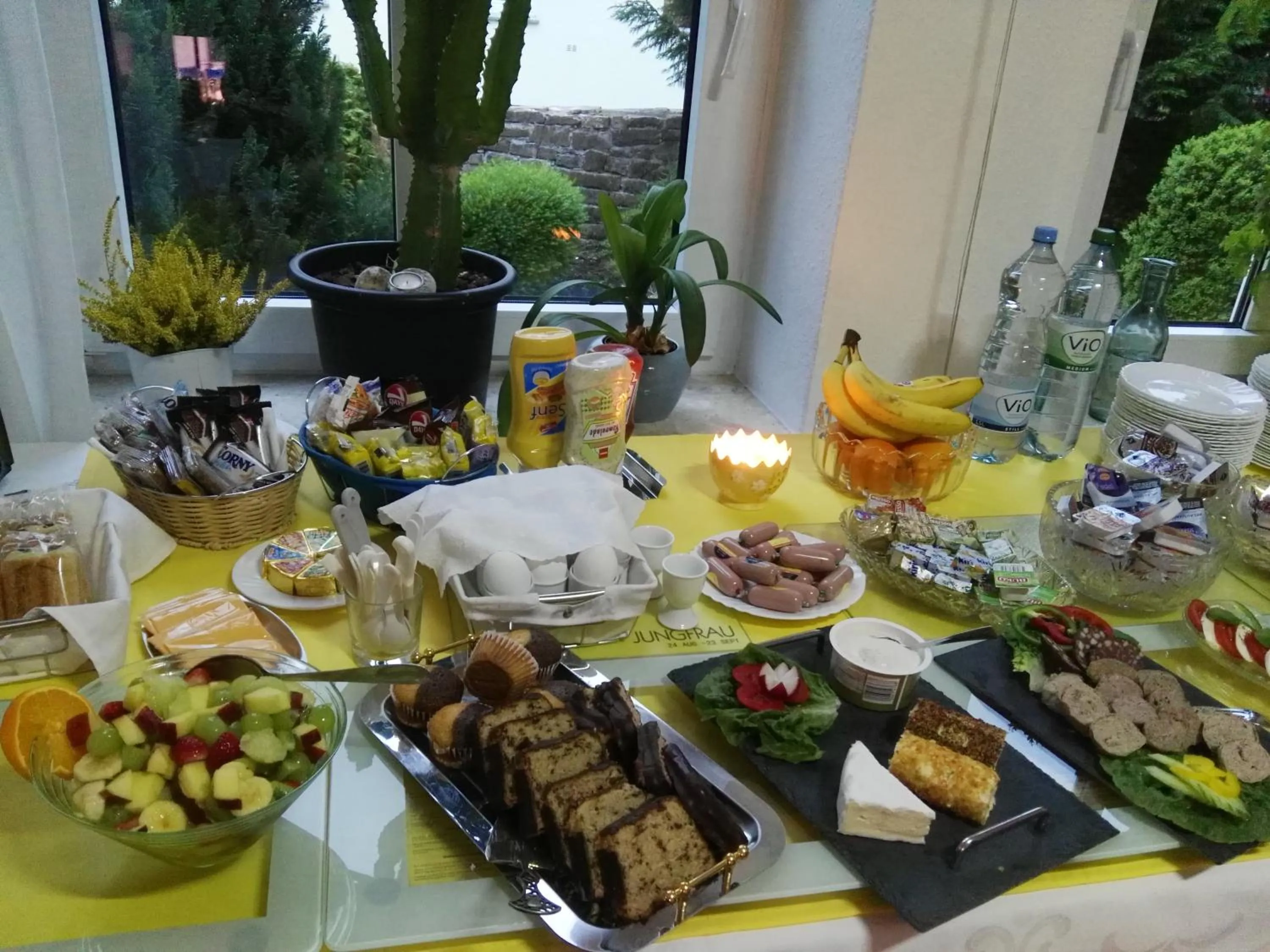 Buffet breakfast in Hotel Carolinenhof