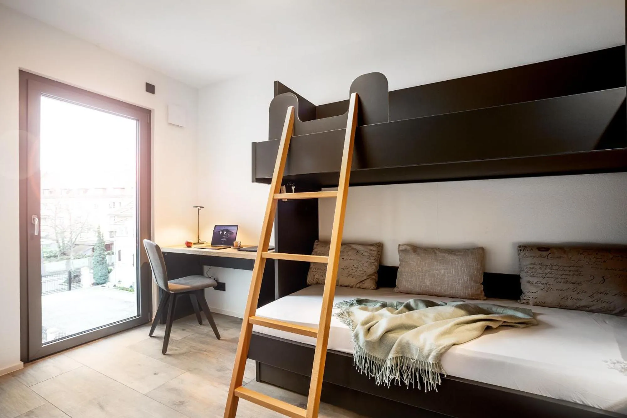 bunk bed, Bed in PRIMERA Apartments