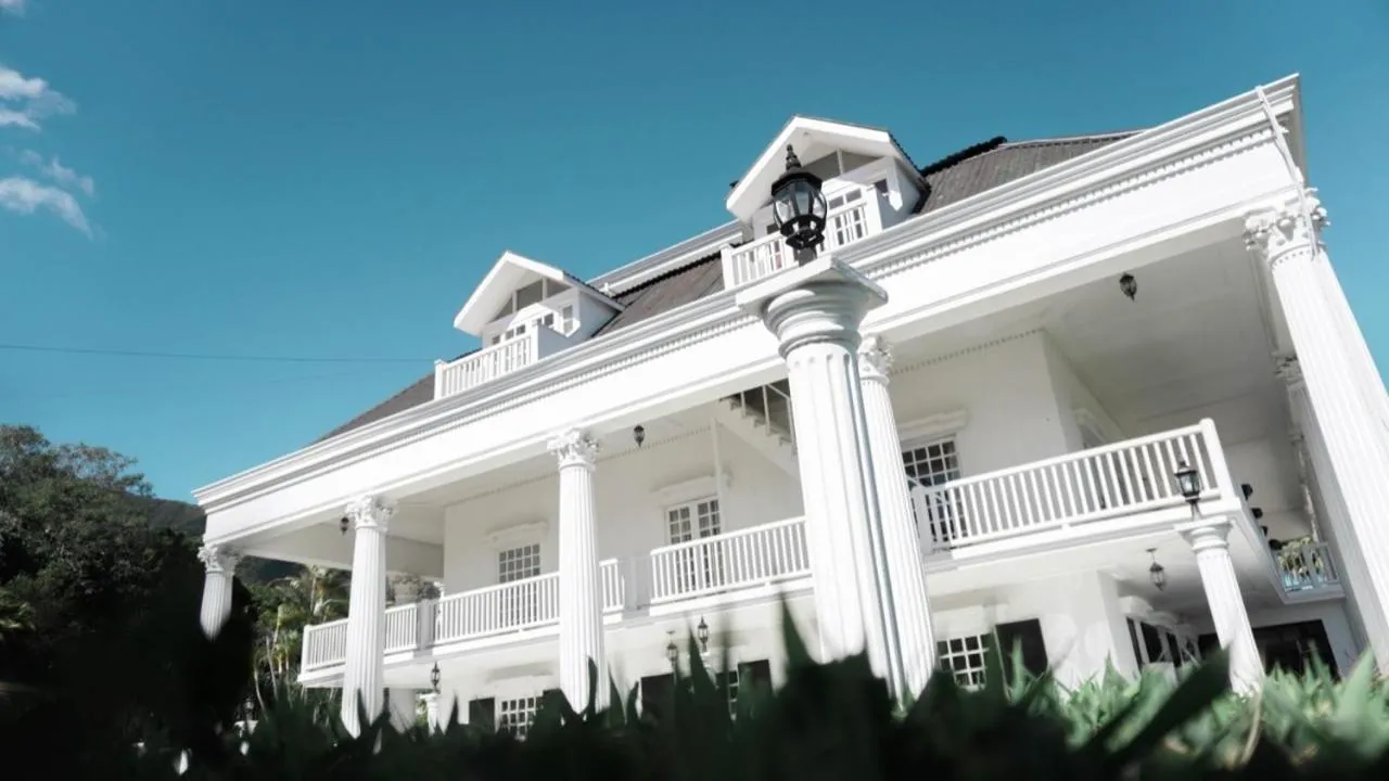 Property building in Fogo Resort