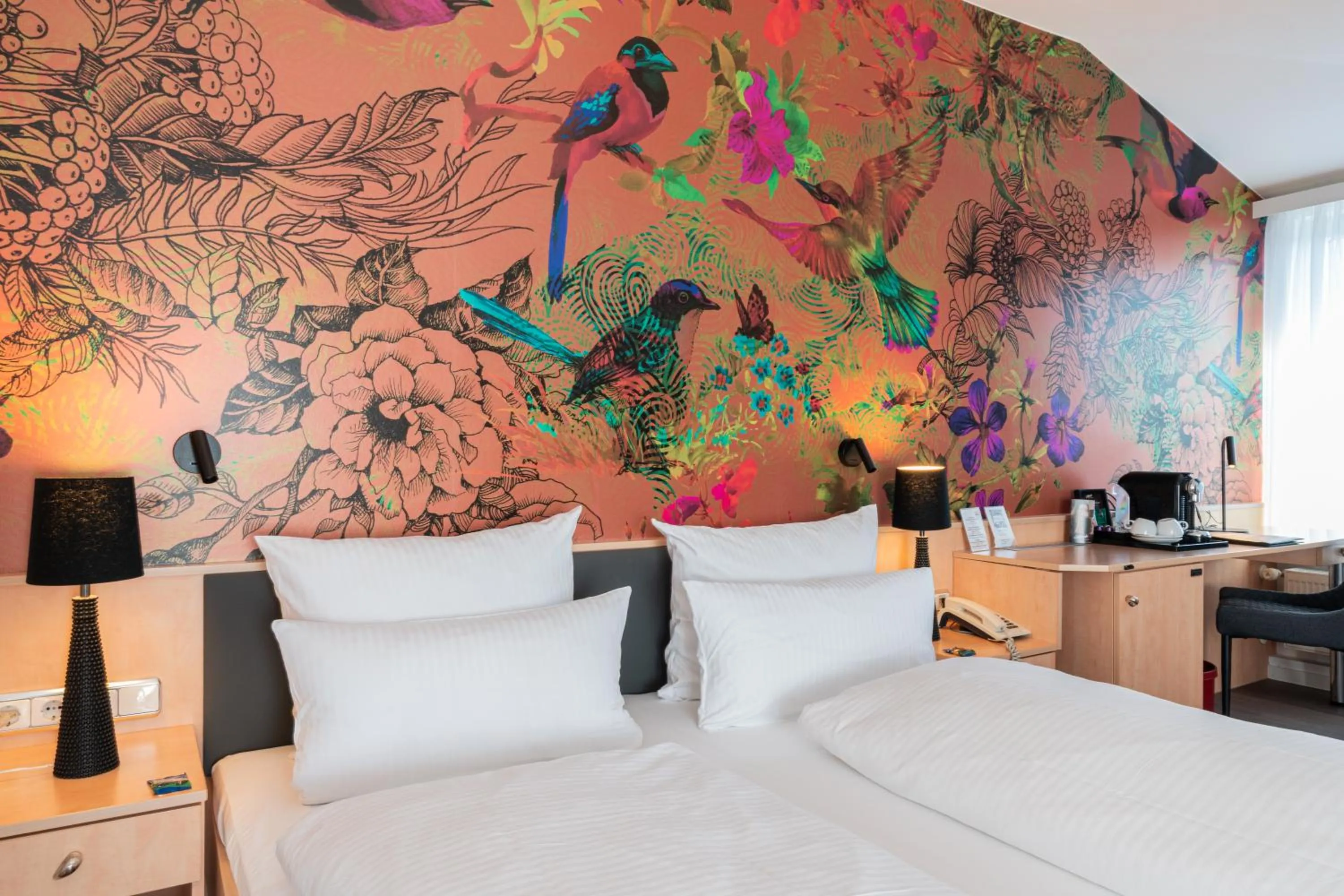 Bed in Parkhotel Bad Homburg