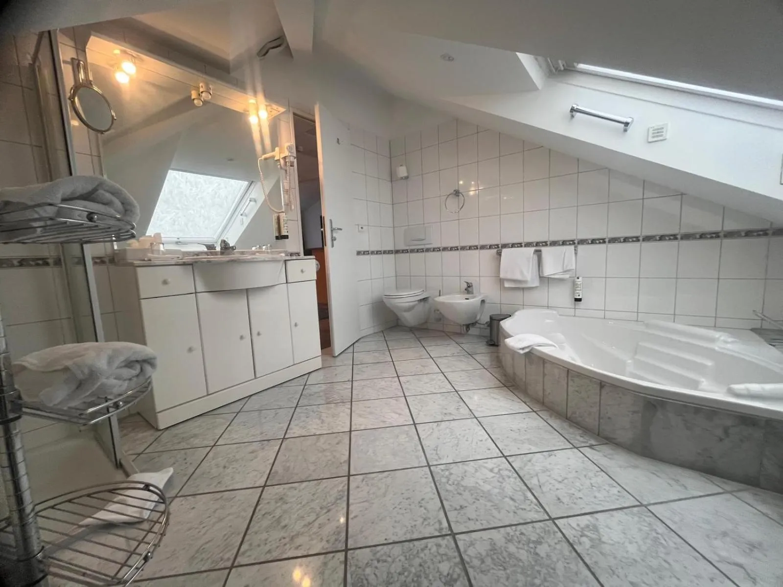 Toilet in Parkhotel Bad Homburg