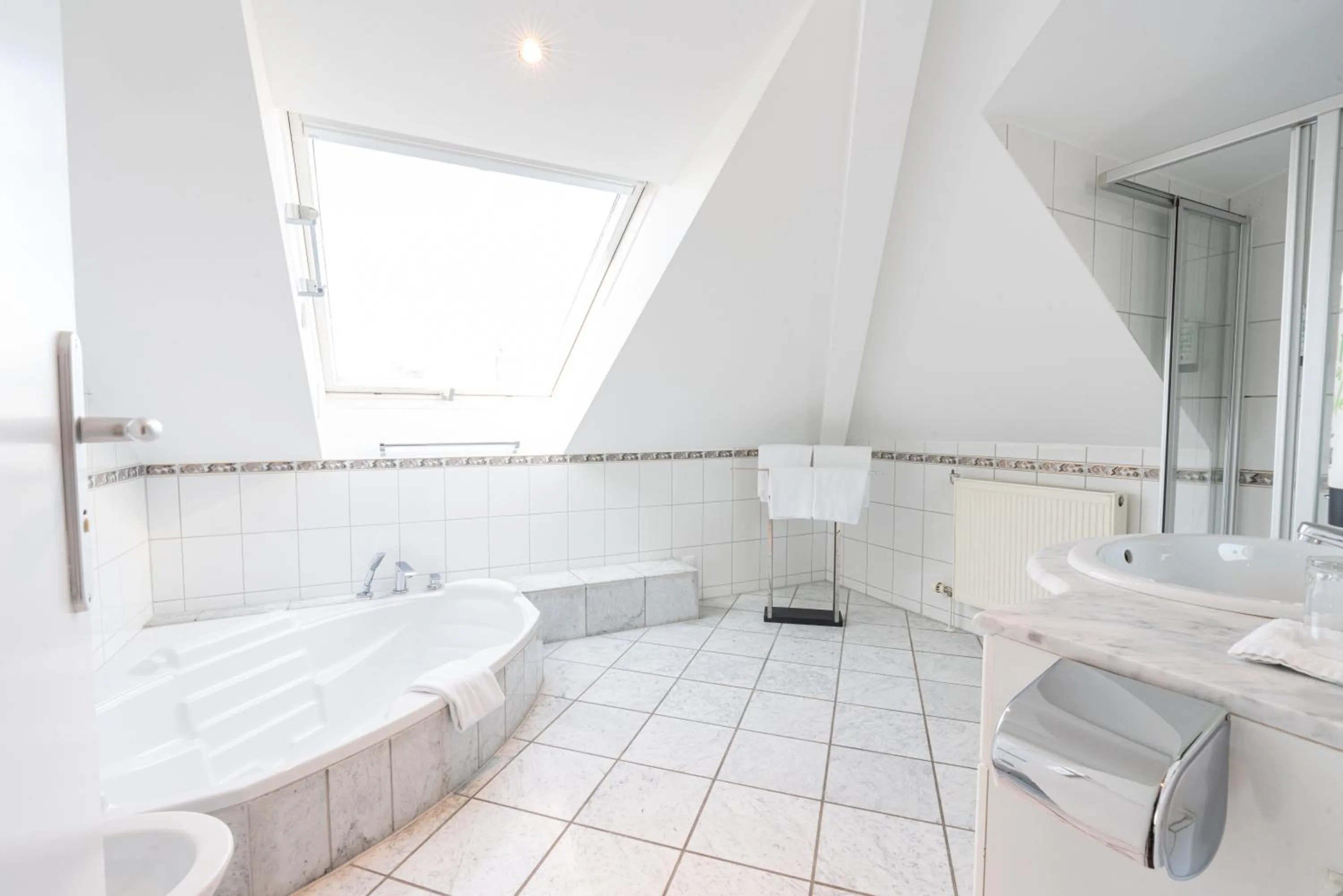 Bathroom in Parkhotel Bad Homburg