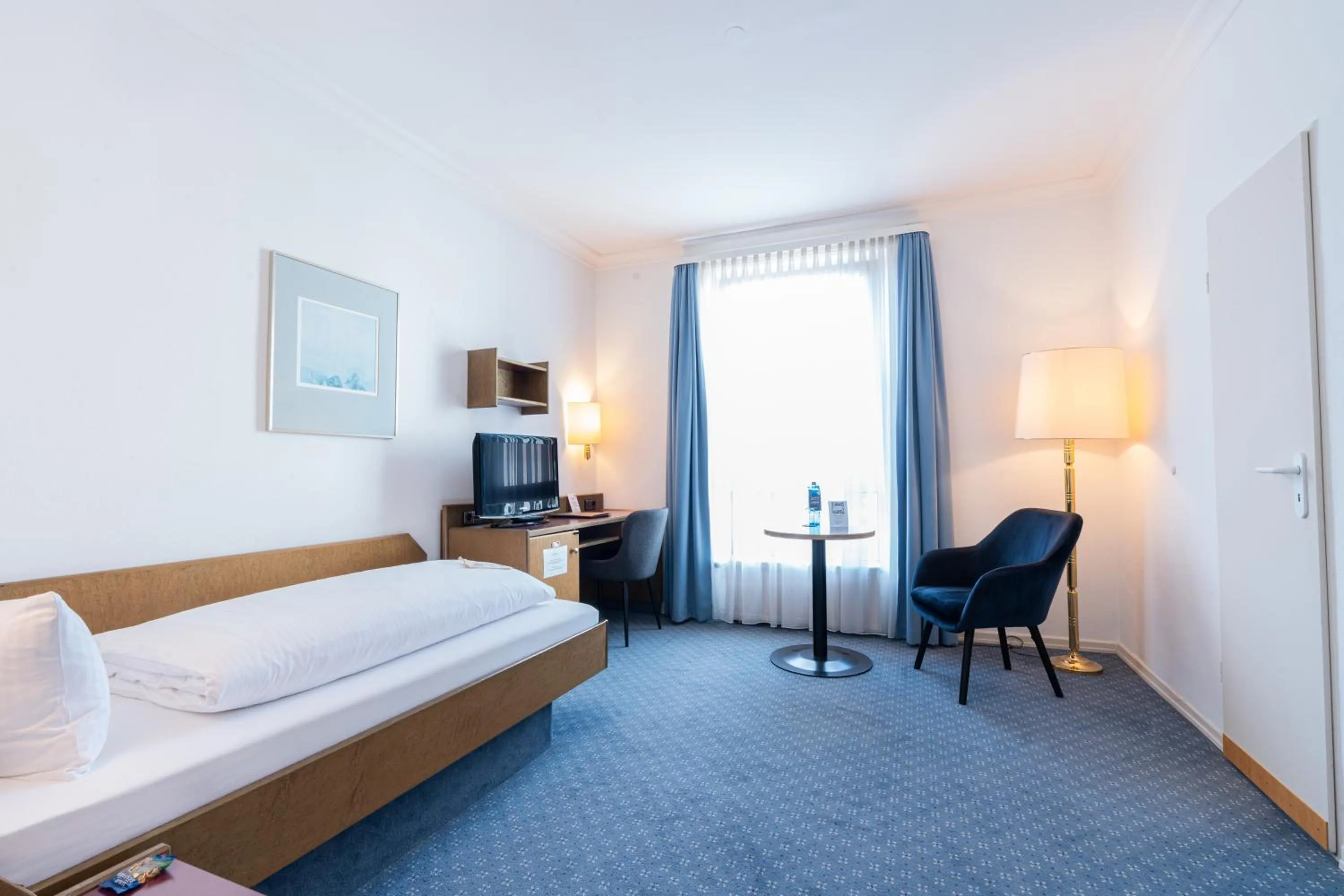 Bed in Parkhotel Bad Homburg