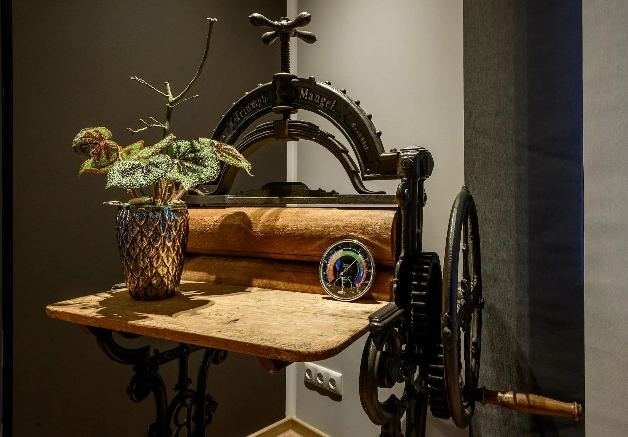 Decorative detail in Hotel Zu Freunden