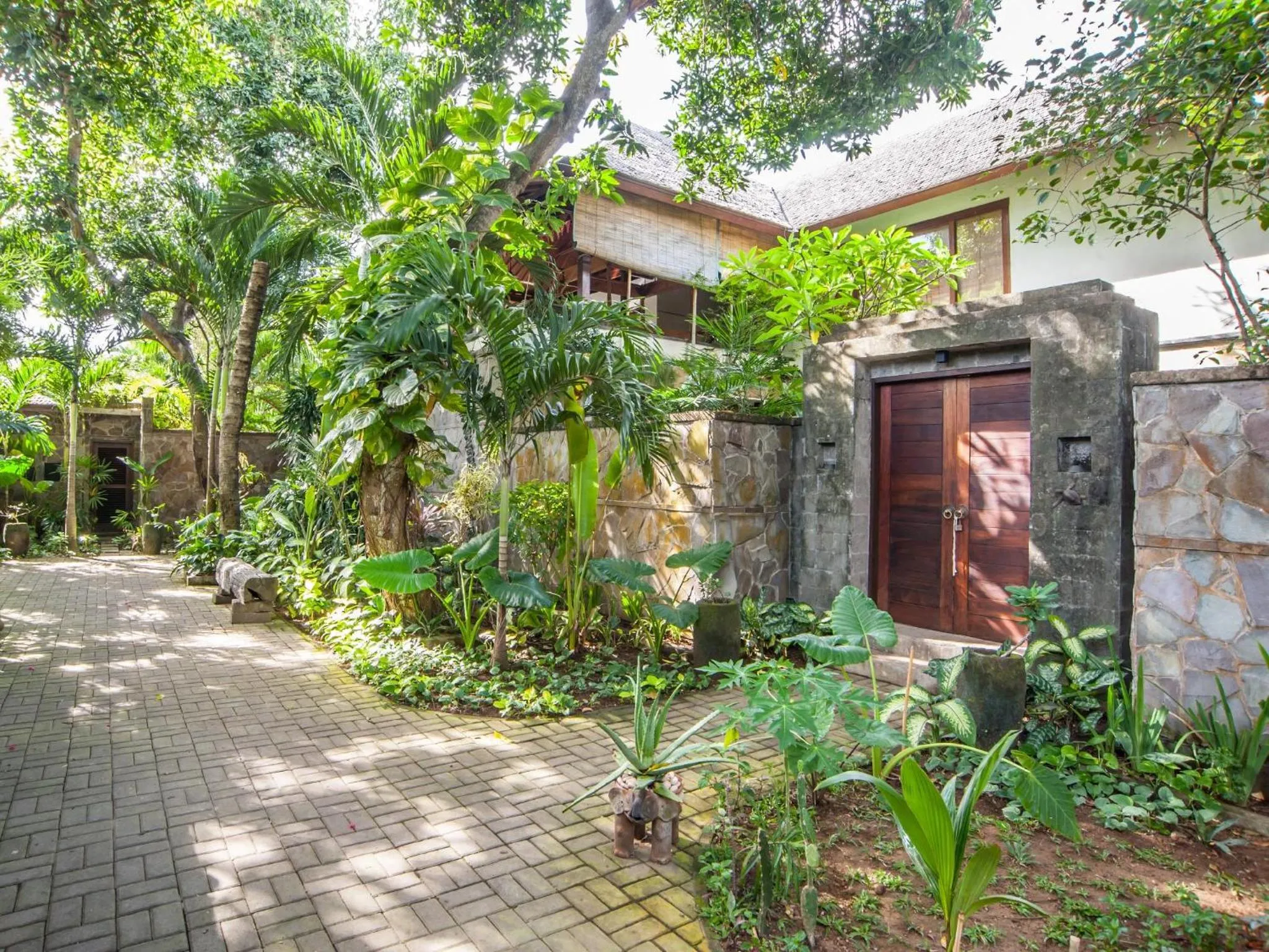 Facade/entrance in Mango Tree Villas Jimbaran Bali