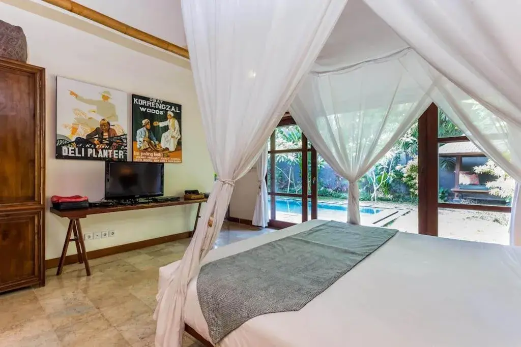 Bedroom, Bed in Mango Tree Villas Jimbaran Bali Bedroom, Bed in Mango Tree Villas Jimbaran Bali