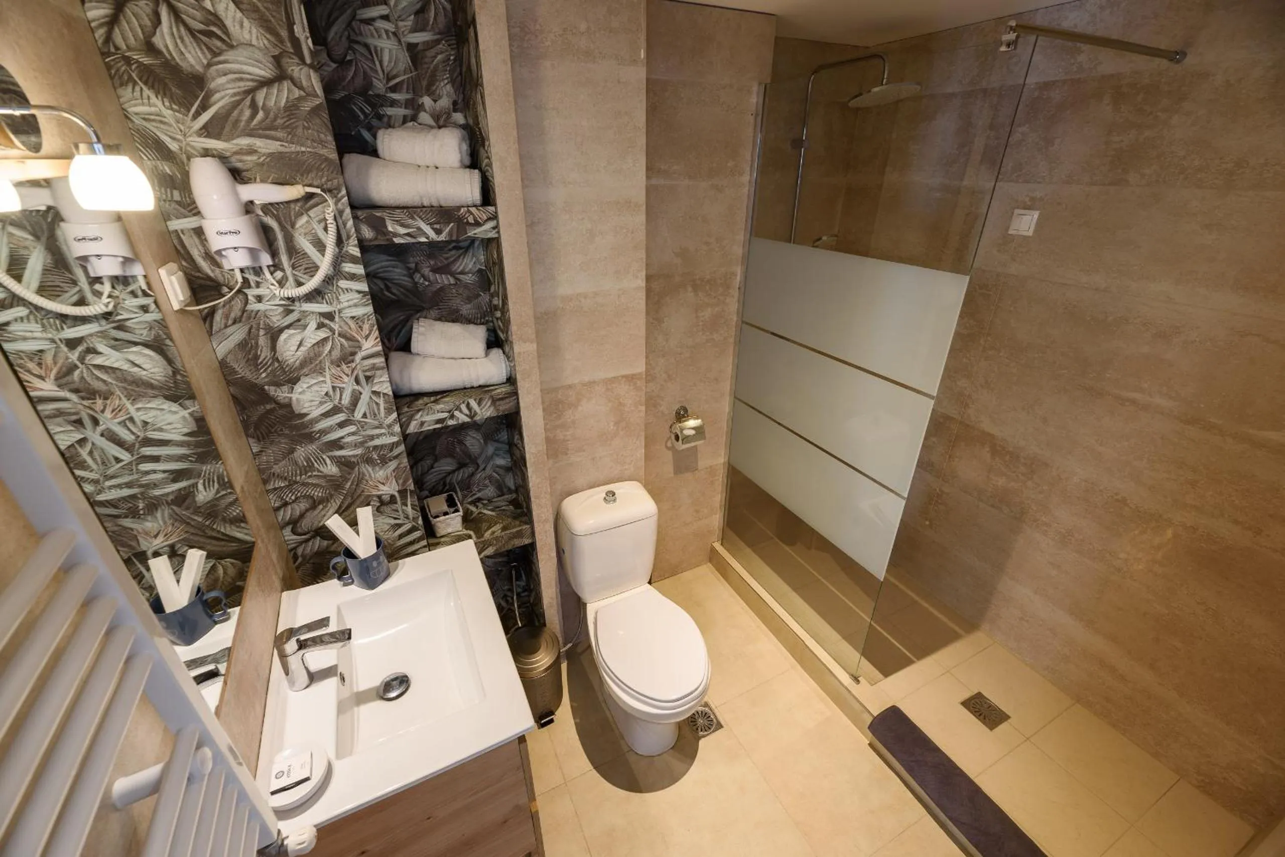 Shower in City Gate Hotel Airport Thessaloniki