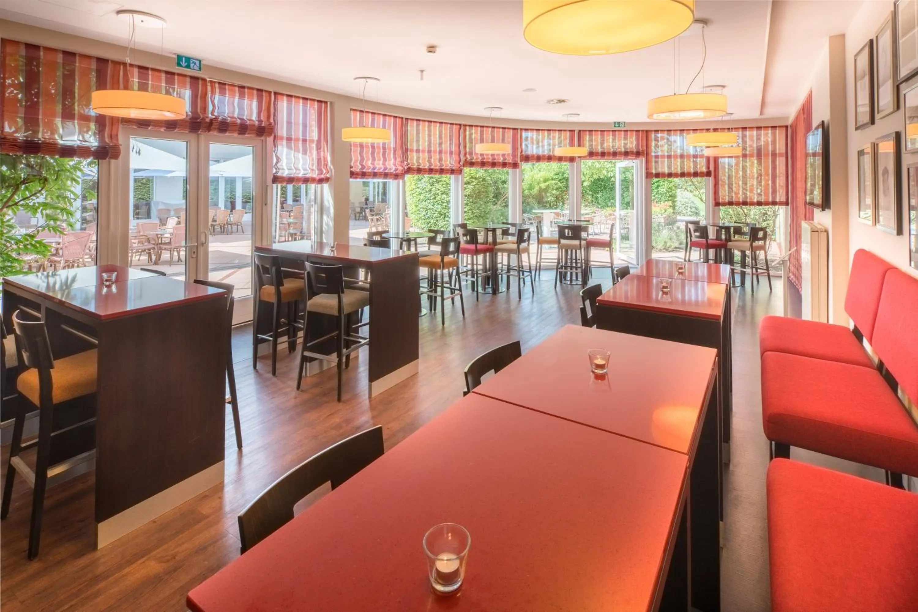 Lounge or bar in Best Western Premier Castanea Resort Hotel