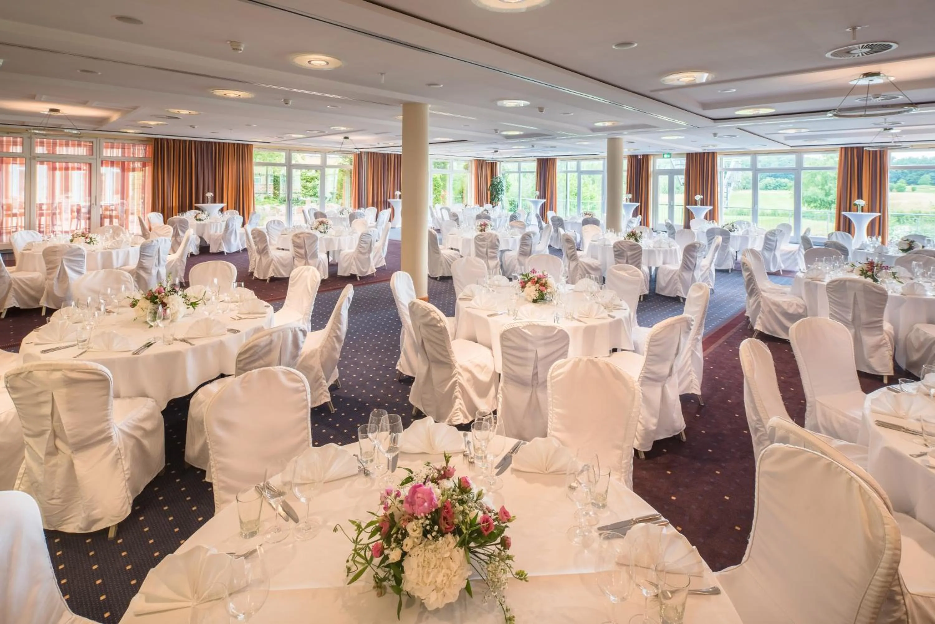 Banquet/Function facilities in Best Western Premier Castanea Resort Hotel