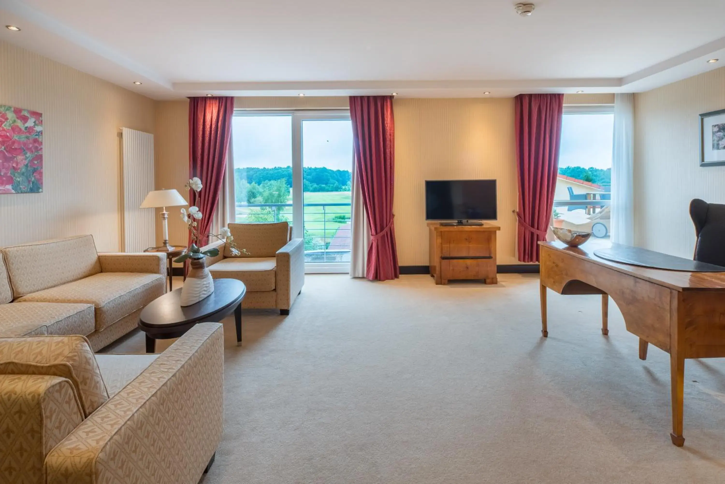 Master Suite in Best Western Premier Castanea Resort Hotel Master Suite in Best Western Premier Castanea Resort Hotel