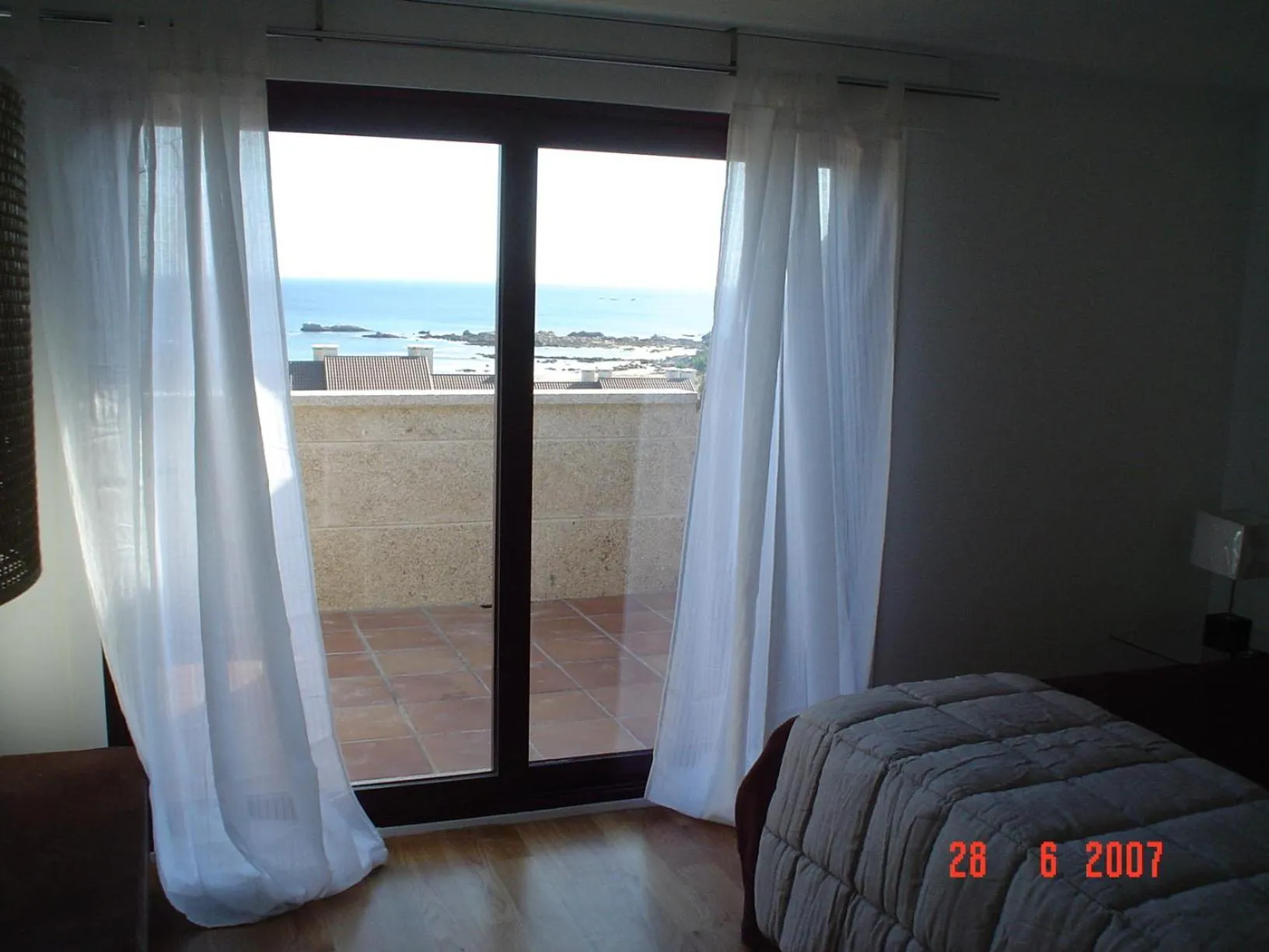 Bed in COMPEJO RAEIROS O GROVE, S Vicente do Mar